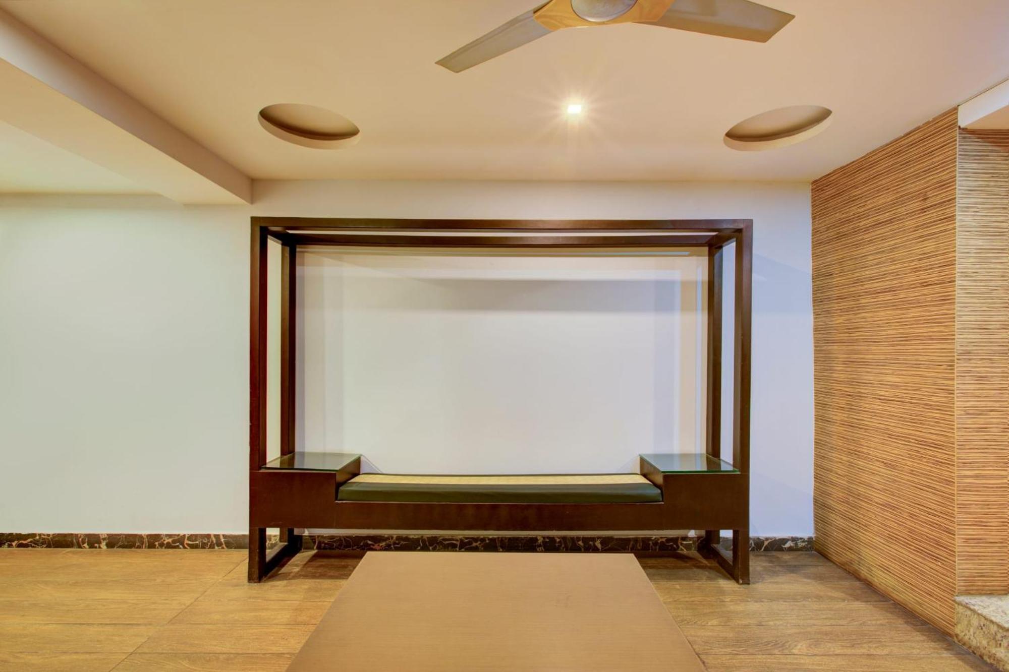 Hotel Super Townhouse Oak Jvh