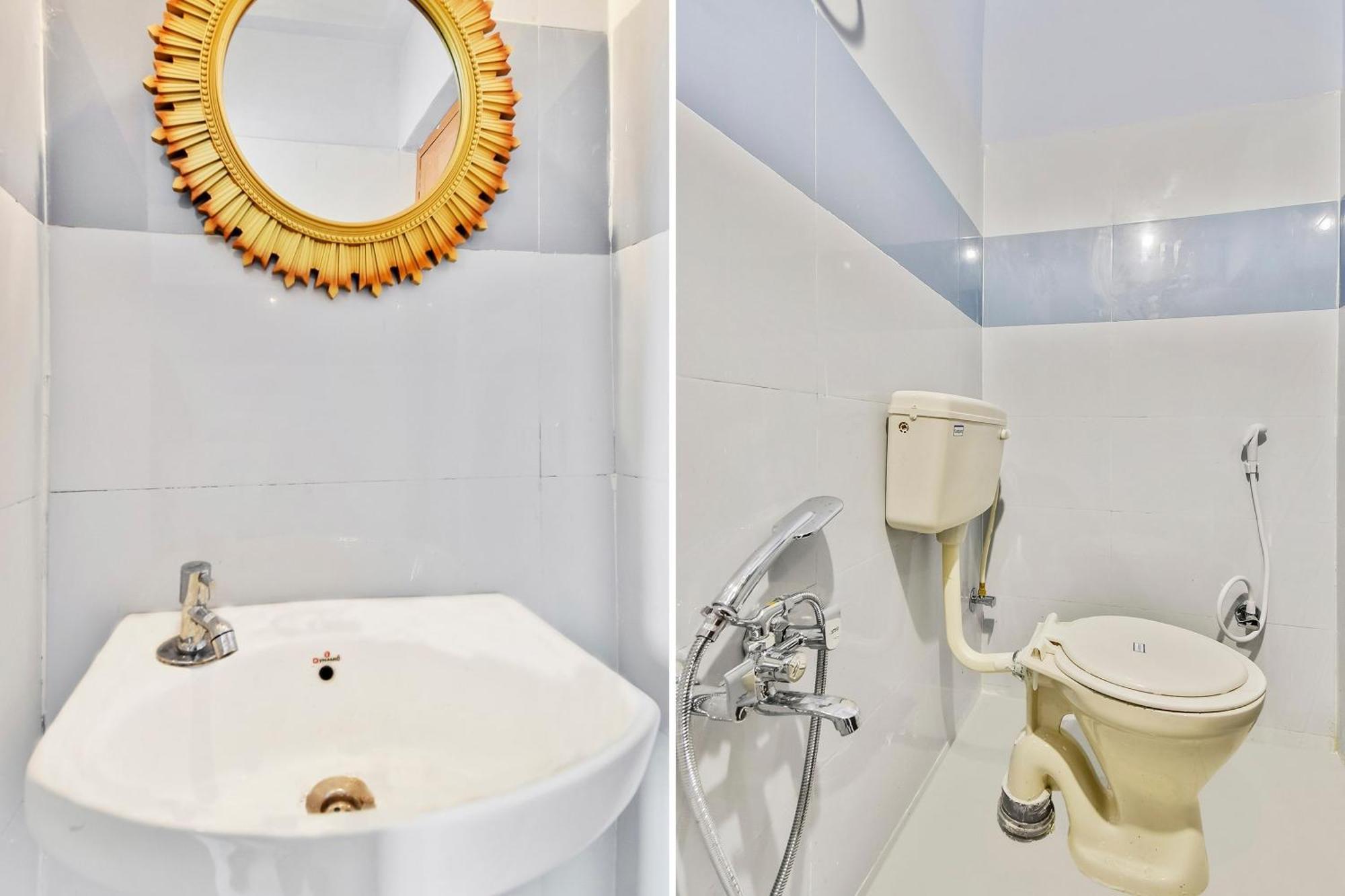 Hotel Spot On Gayatri Comforts 2*