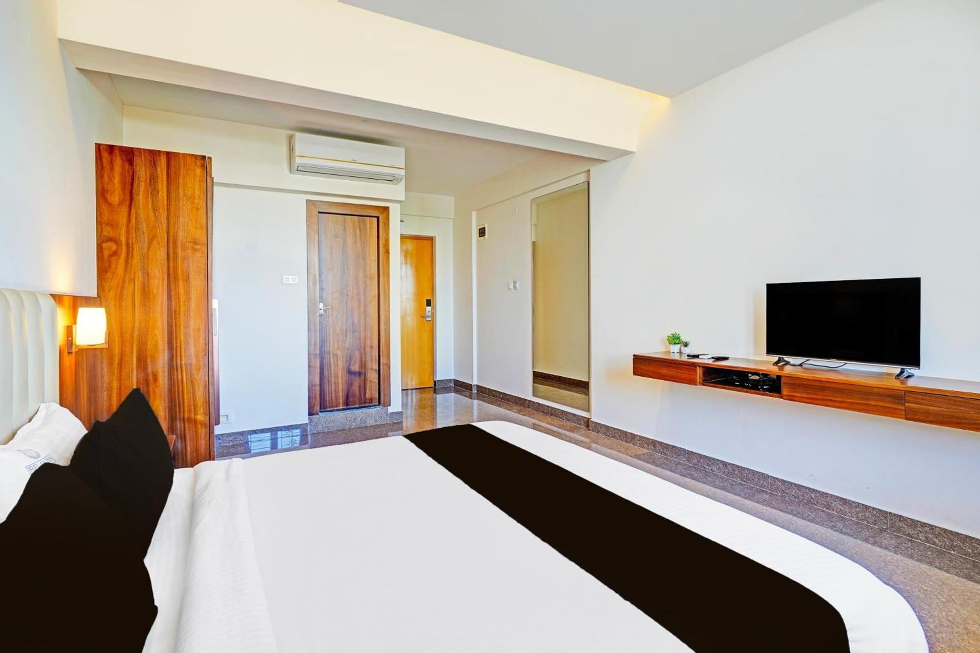 Hotel Super Townhouse Oak Electronic Formerly Trubell 3*