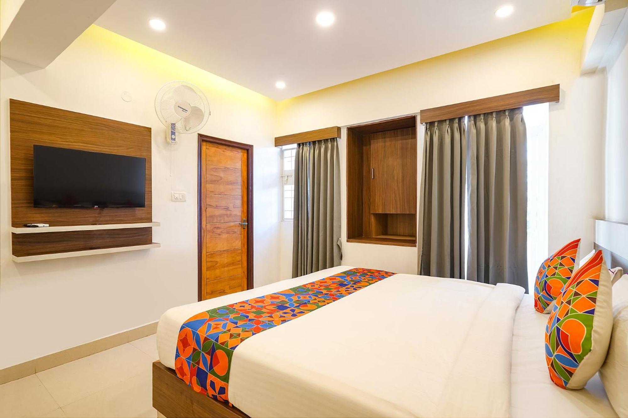 Fabexpress Royal N Comforts - Nr Shivoham Shiva Temple