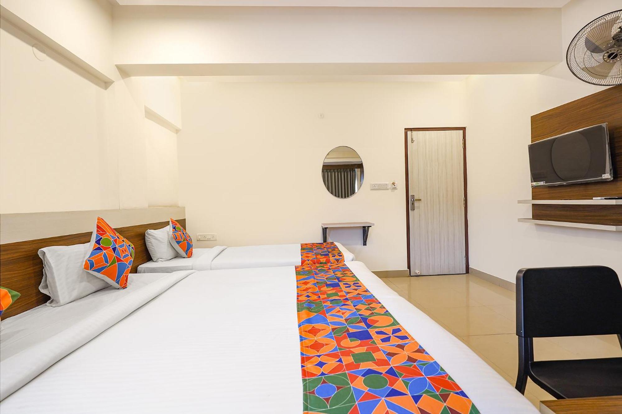 Fabexpress Royal N Comforts - Nr Shivoham Shiva Temple Hotel