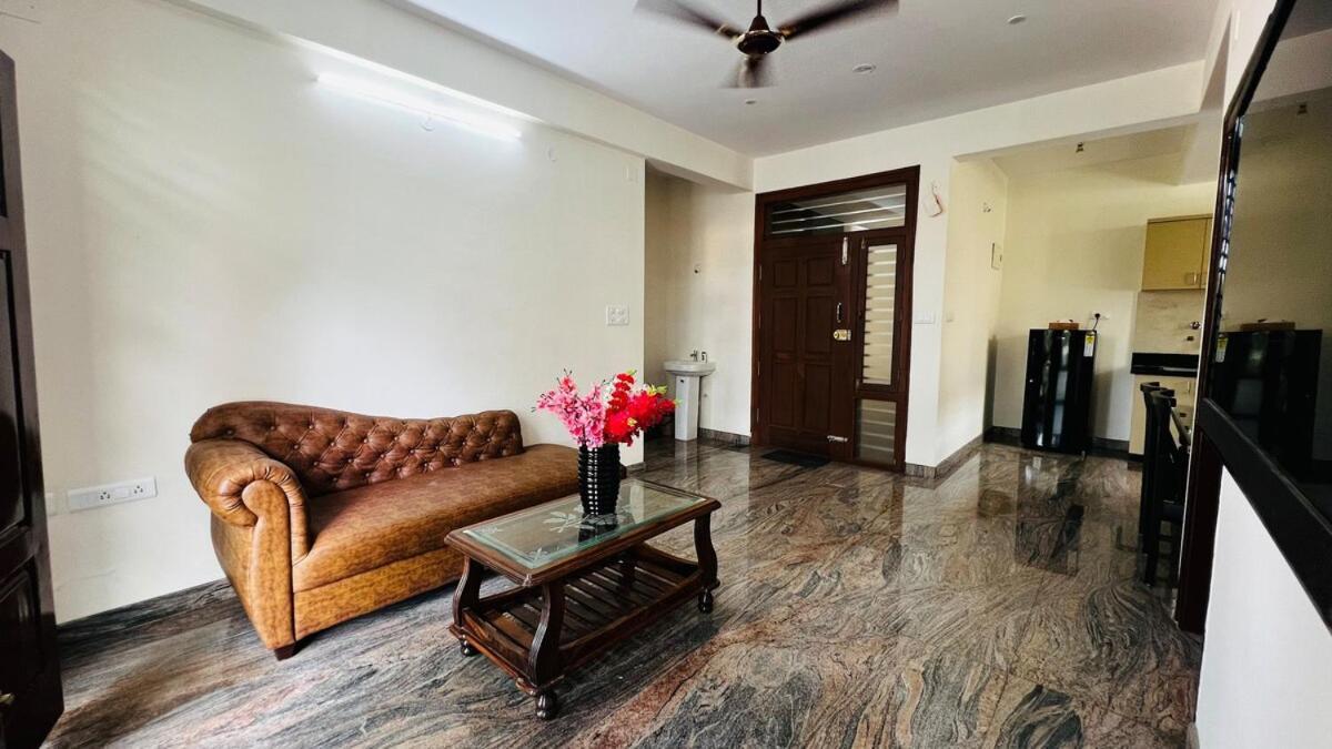 Cozy 2bhk In The Heart Of Yelahanka Apartment *