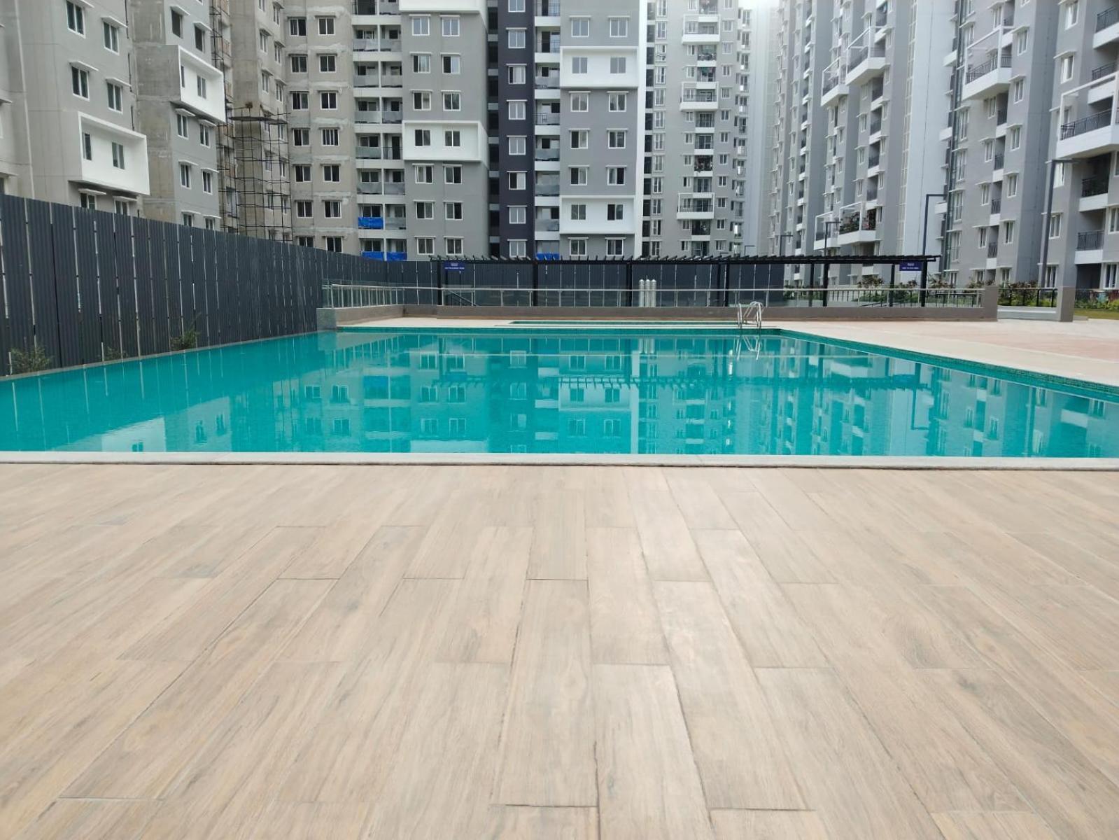 Luxury With Outdoor Pool And Gym Near Airport * Bangalore