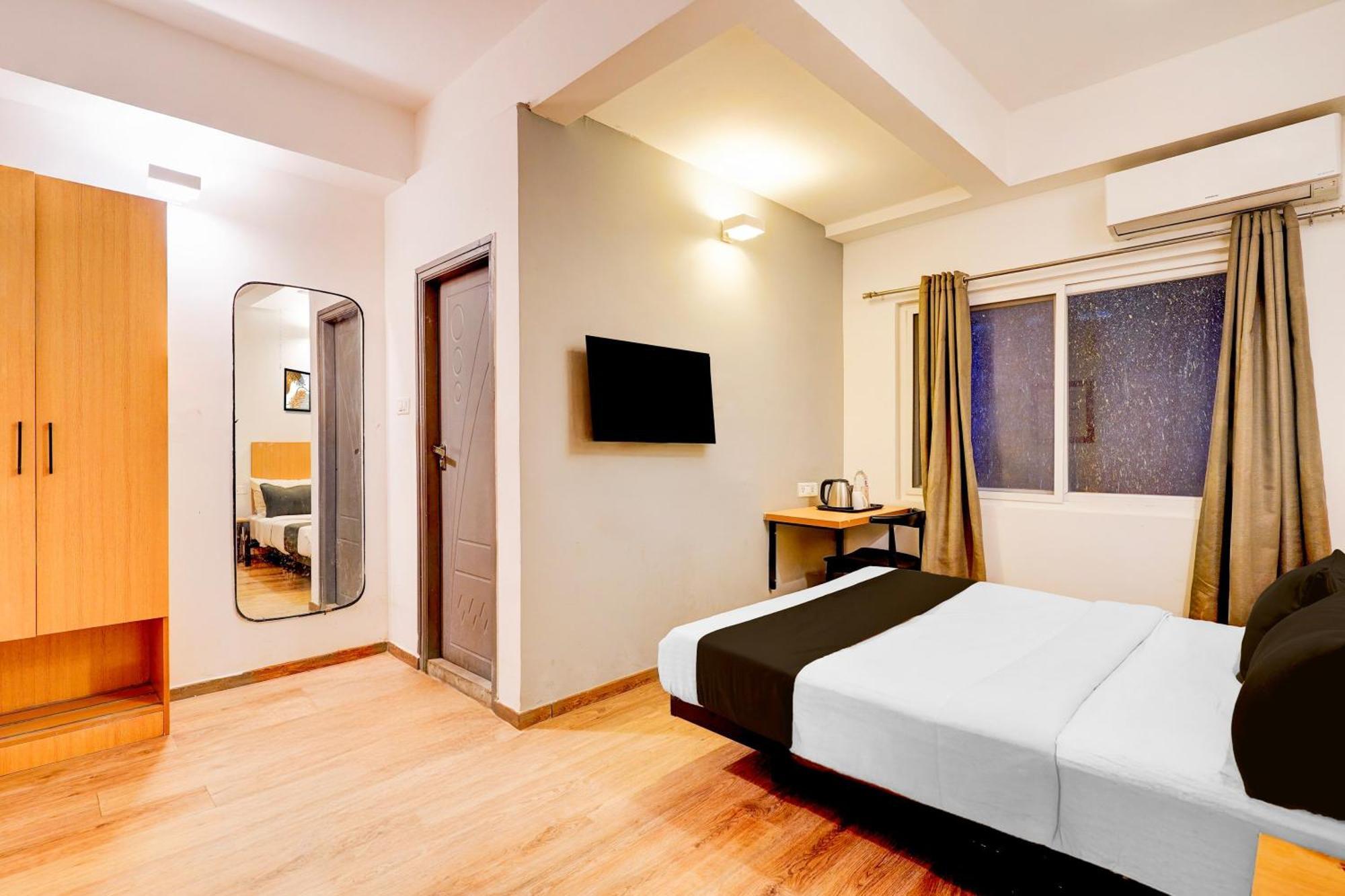 Super Townhouse Hal Indiranagar Extension 4*