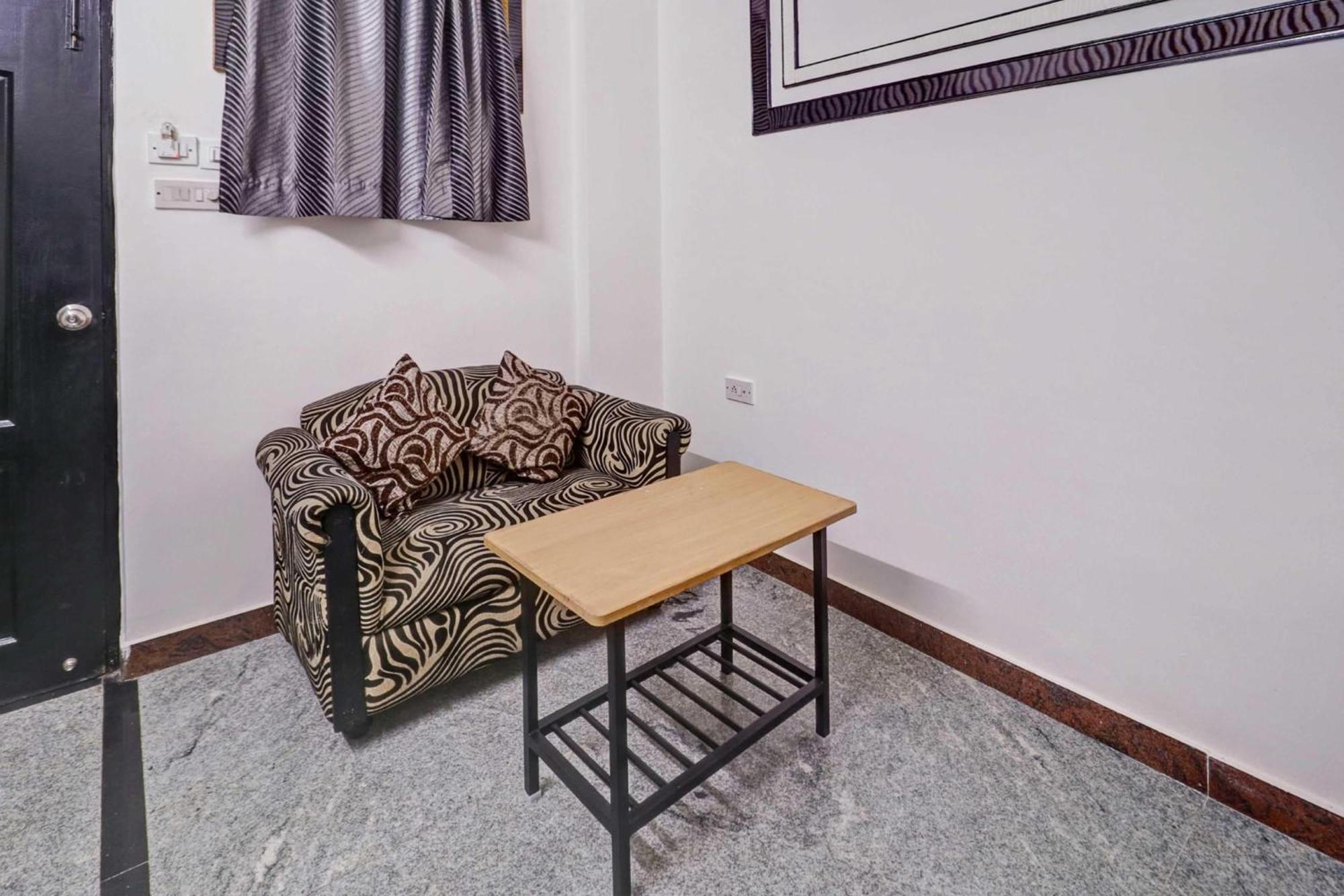 Collection O Sabharwal Residency Near Lalbagh Botanical Garden 4*