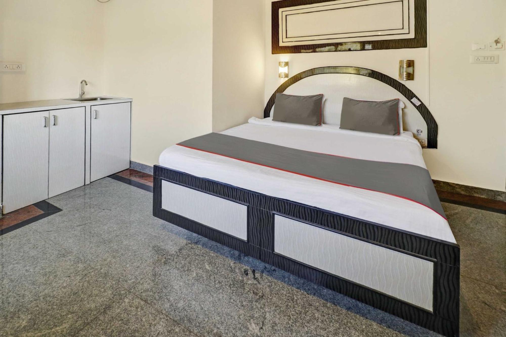 Collection O Sabharwal Residency Near Lalbagh Botanical Garden Hotel Bangalore
