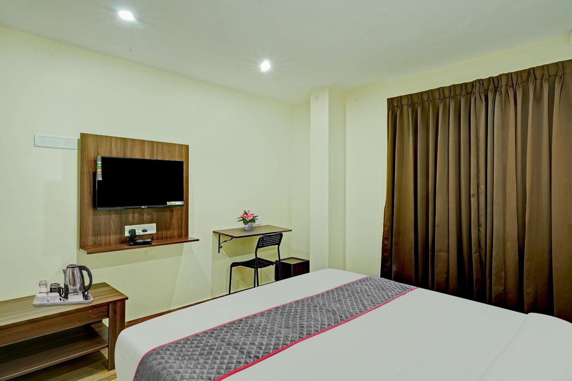 Collection O Shreyas Shack 4*