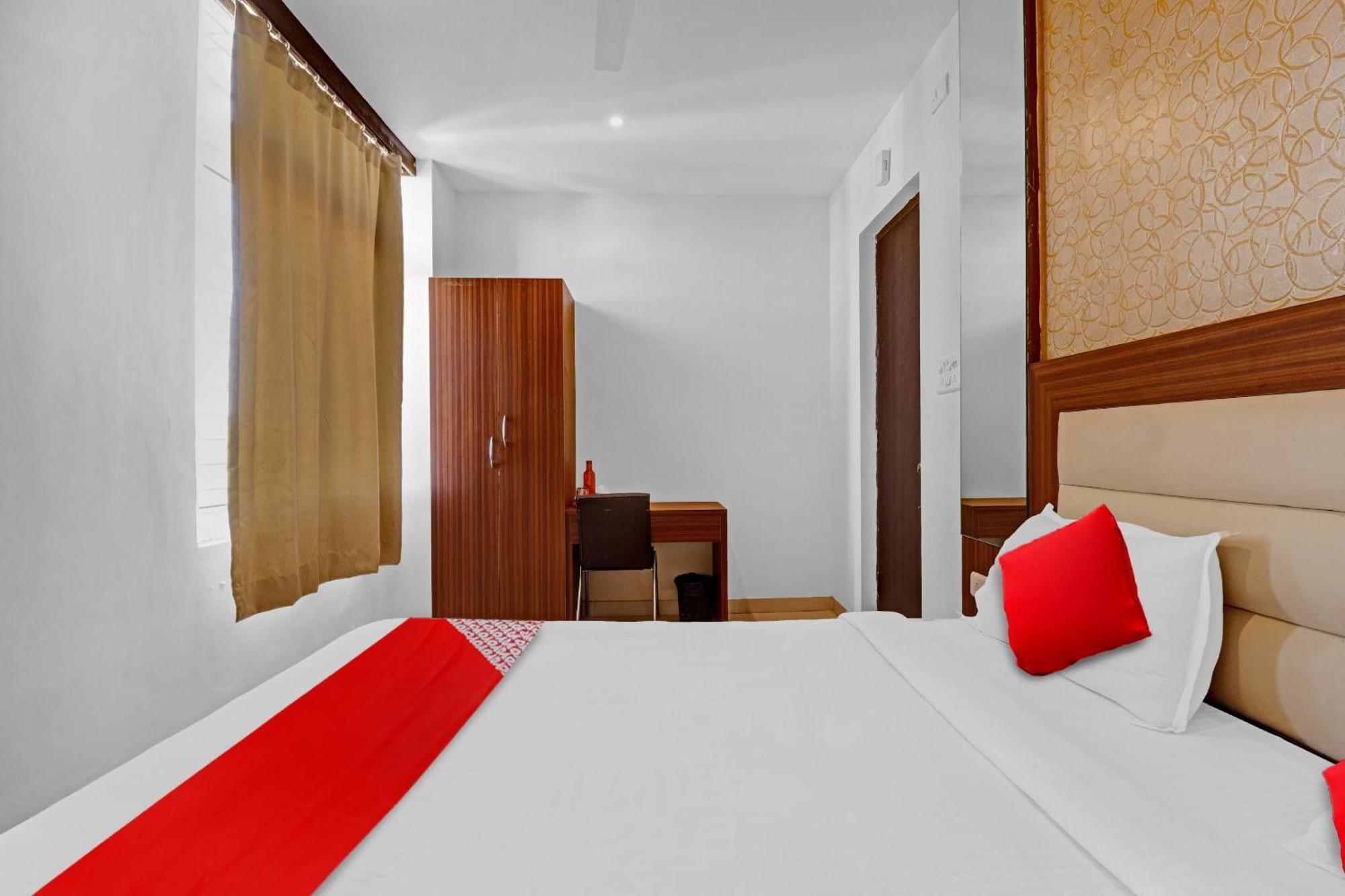 Hotel O Akshatha Comforts 4*