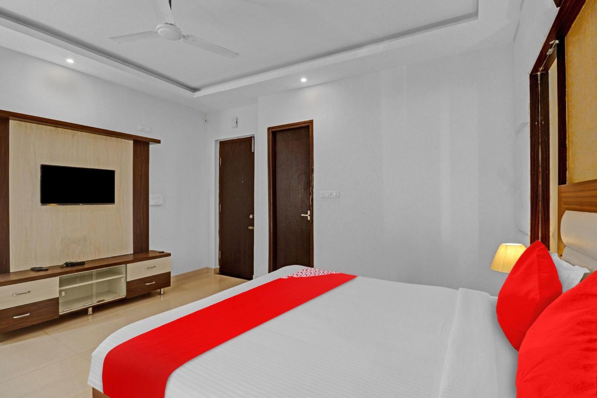 Hotel O Akshatha Comforts Bangalore