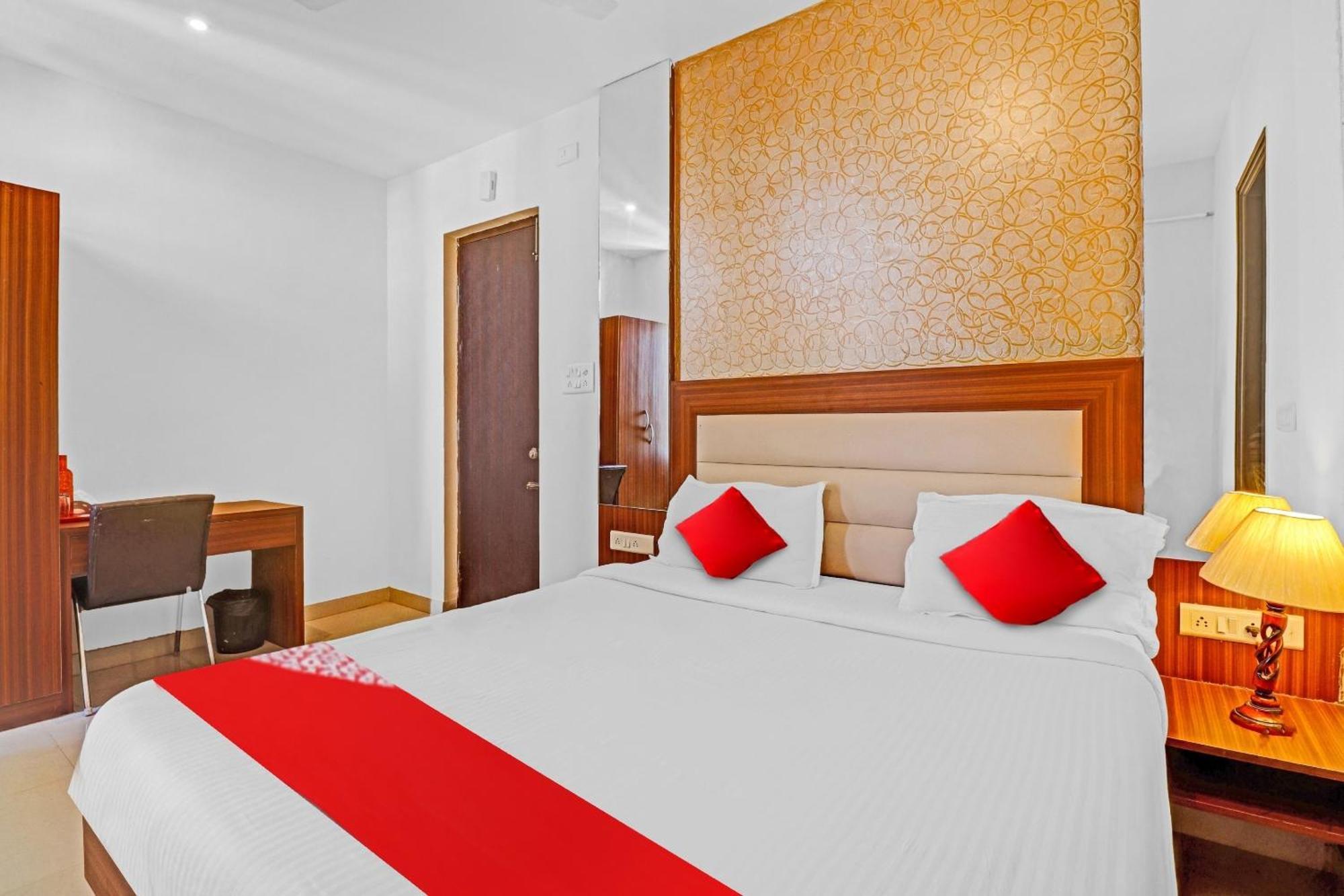 O Akshatha Comforts 4*