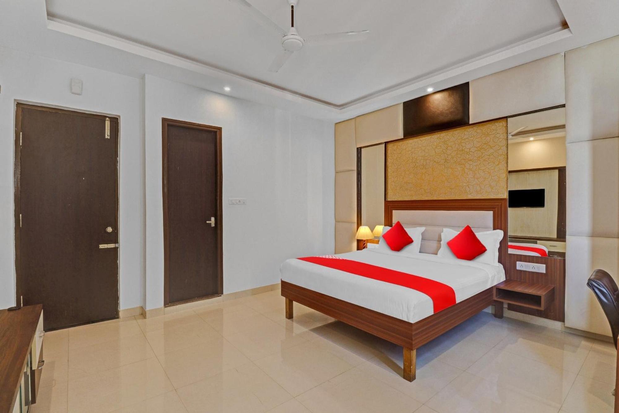 O Akshatha Comforts 4*