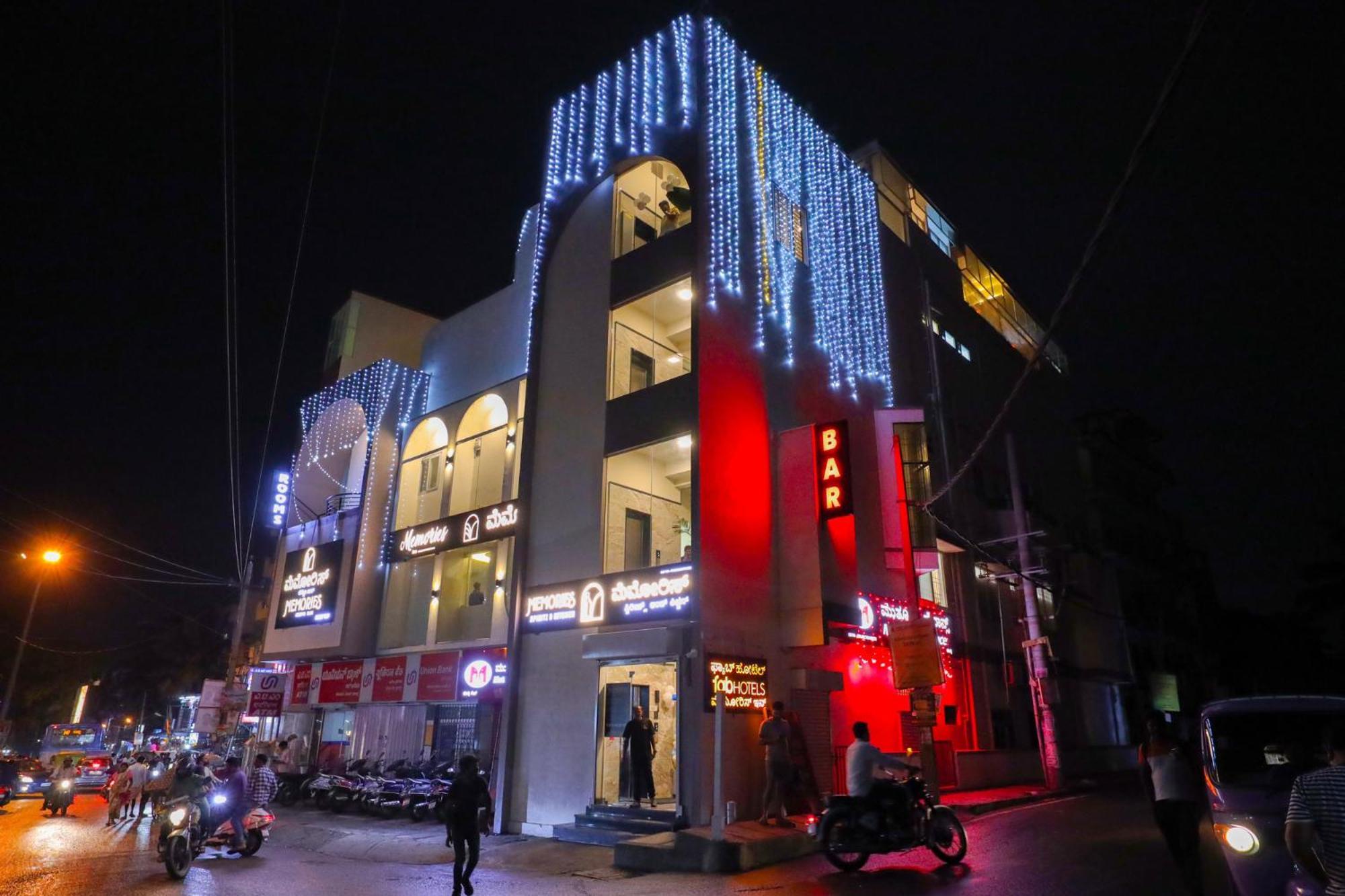 Fabhotel Memories Hotel 3*