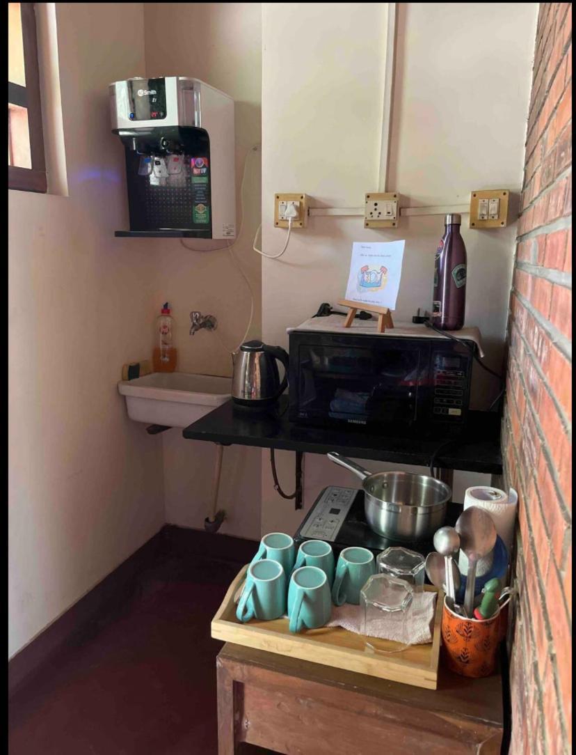 Homestay Private In A Cheerful With A Balcony *