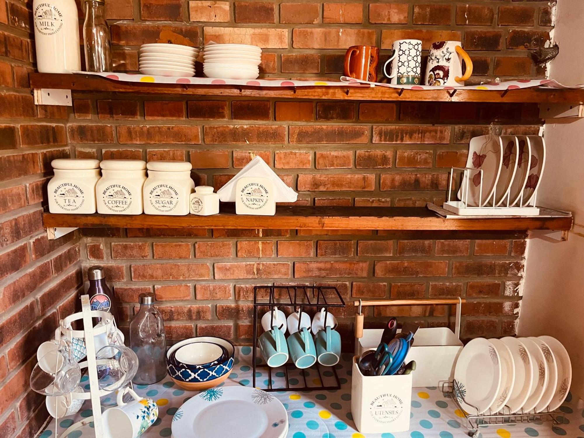 Homestay Private In A Cheerful With A Balcony *