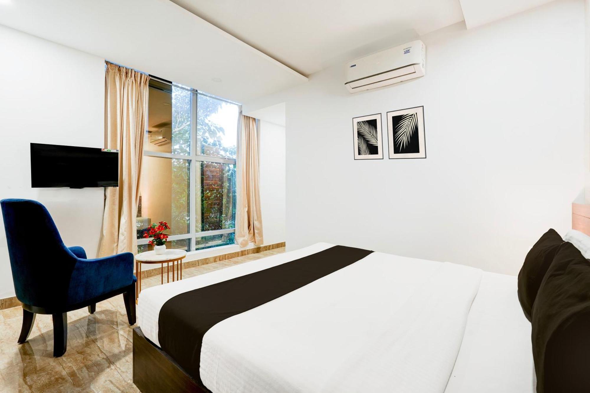 Hotel Super Townhouse Oak Aecs Formerly Times 4*