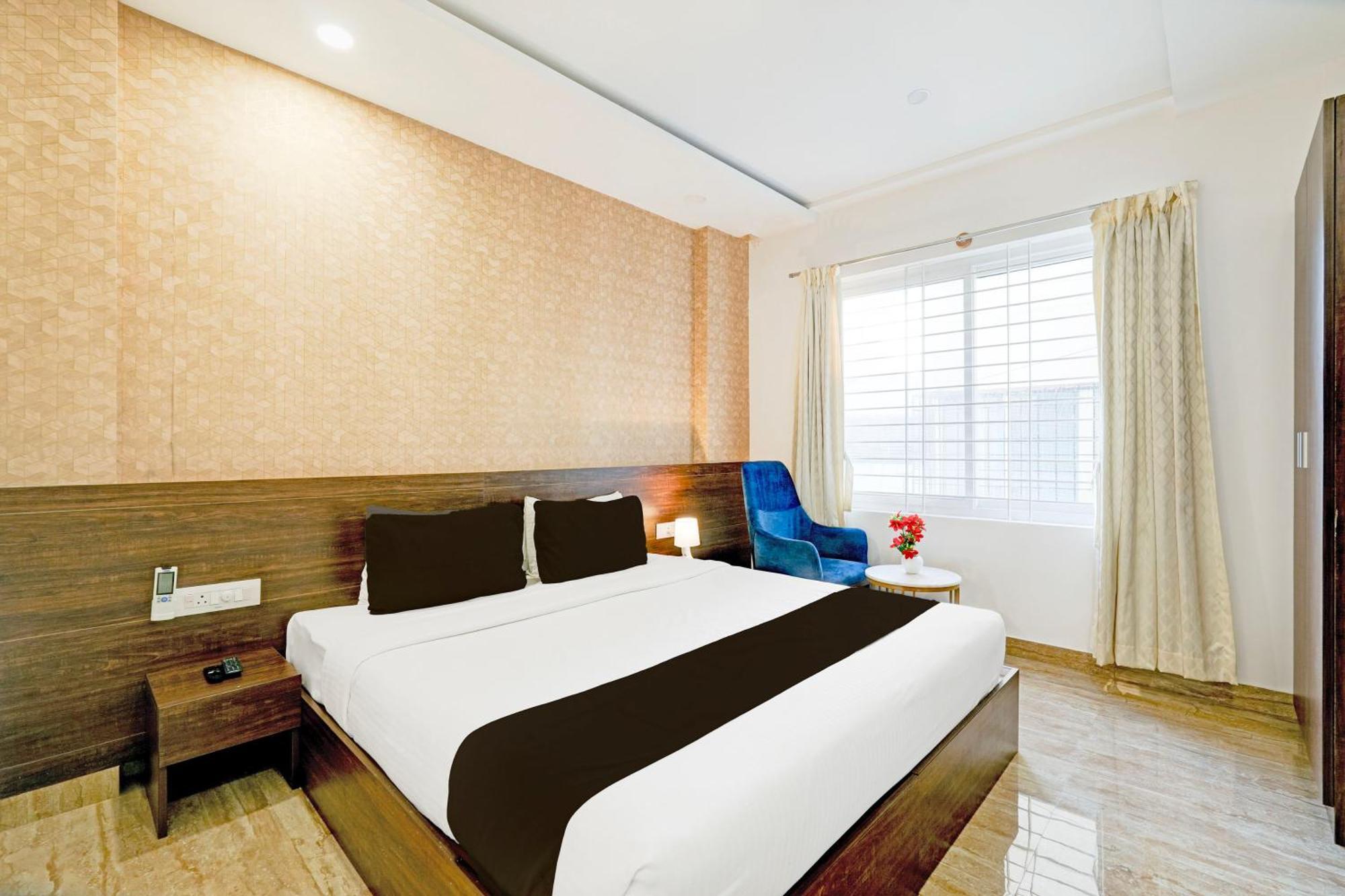 Super Townhouse Oak Aecs Formerly Times 4*