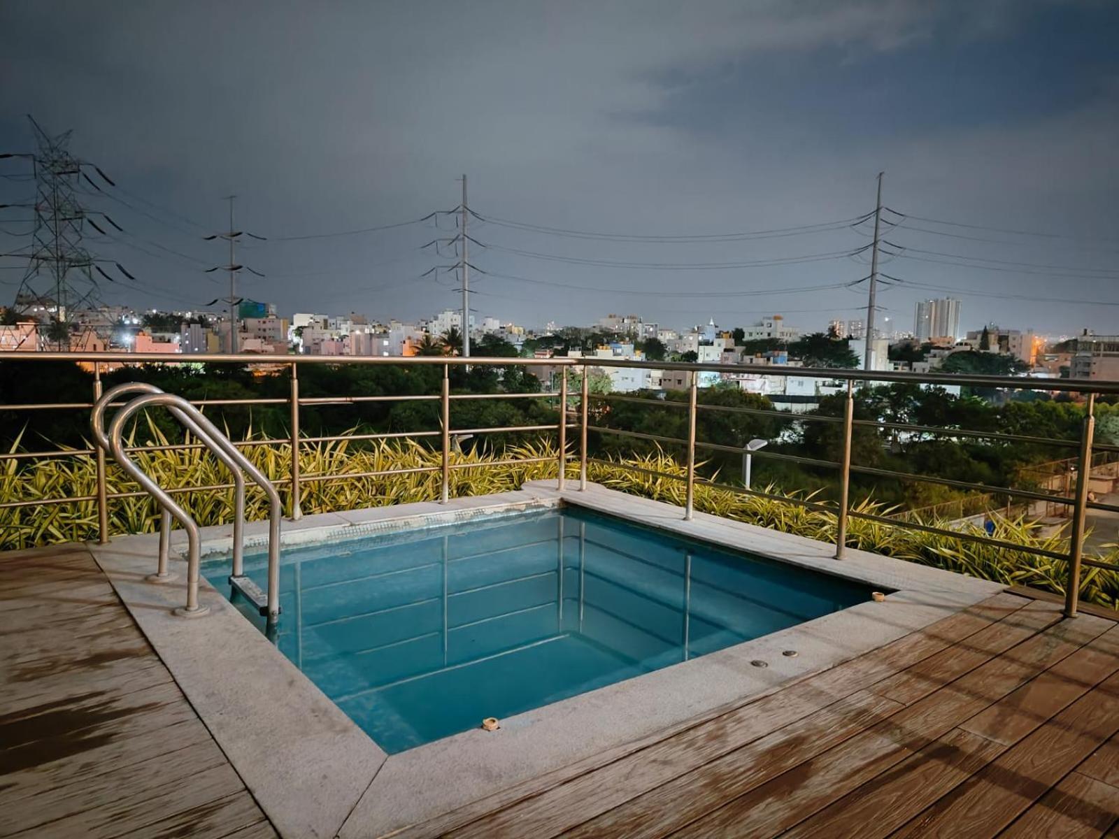 Apartment Luxury 3bhk In Kr Puram Stunning Views On 15 Floor, Pool & Private Garden Bangalore