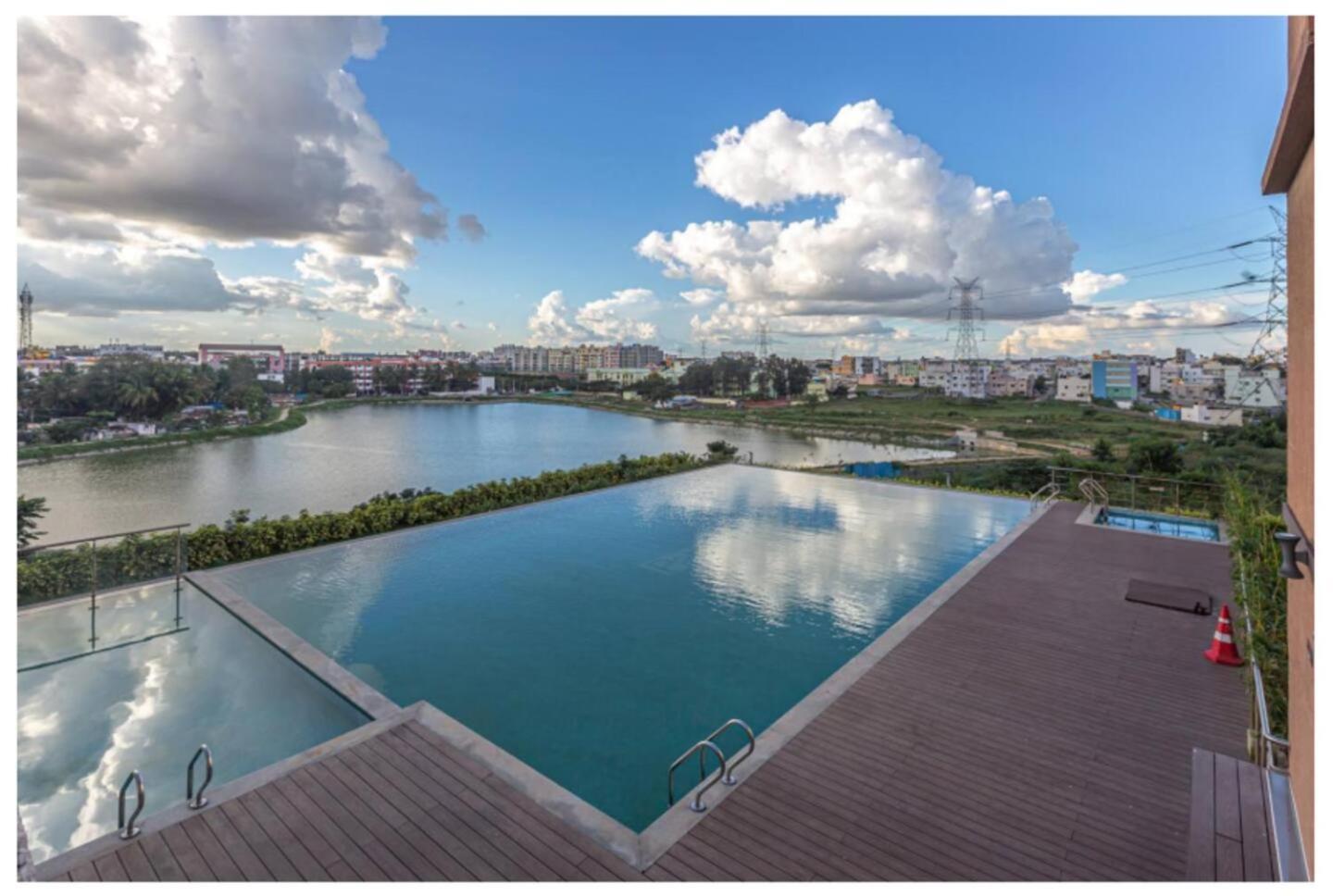 Luxury 3bhk In Kr Puram Stunning Views On 15 Floor, Pool & Private Garden