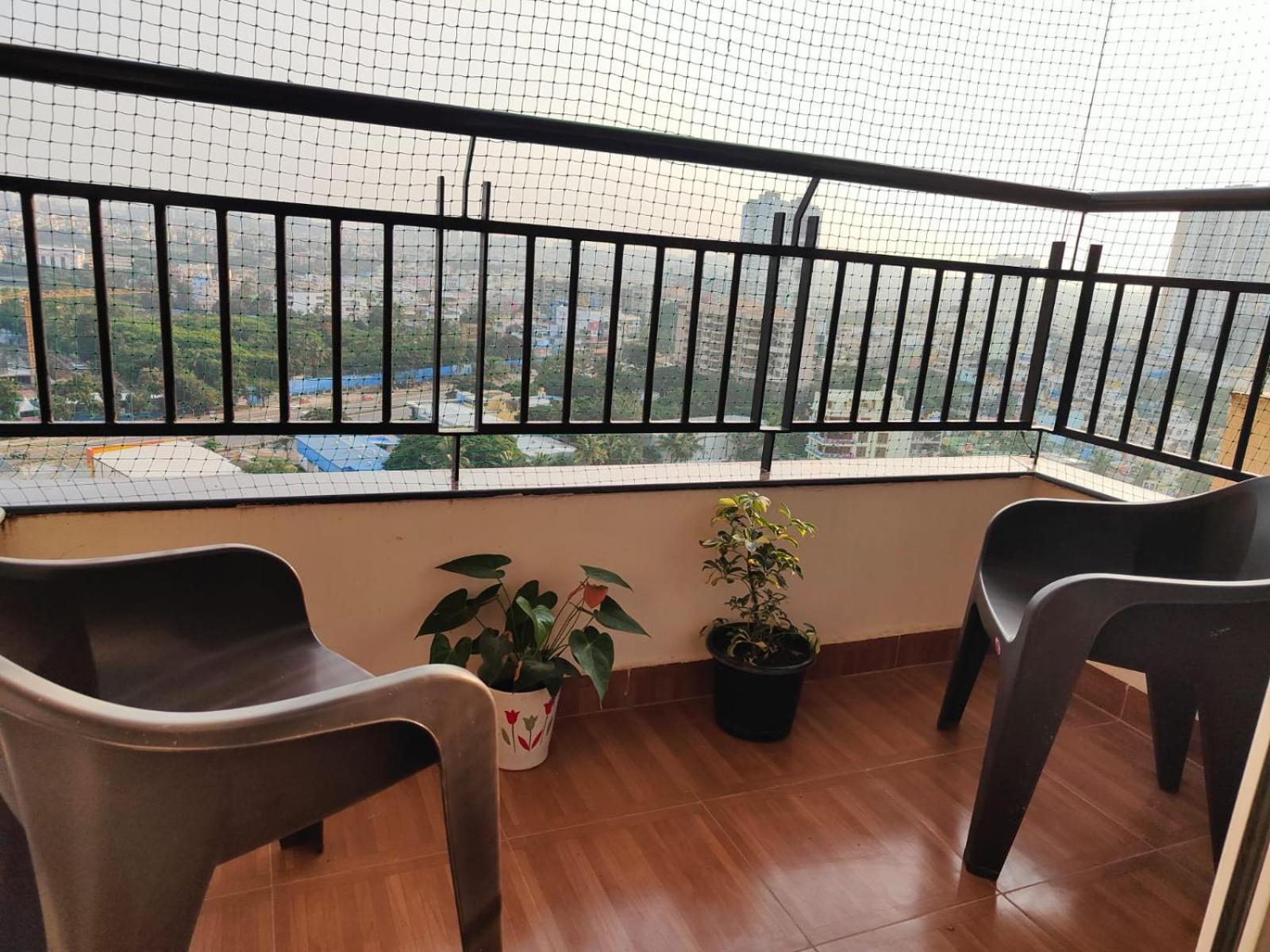 Luxury 3bhk In Kr Puram Stunning Views On 15 Floor, Pool & Private Garden
