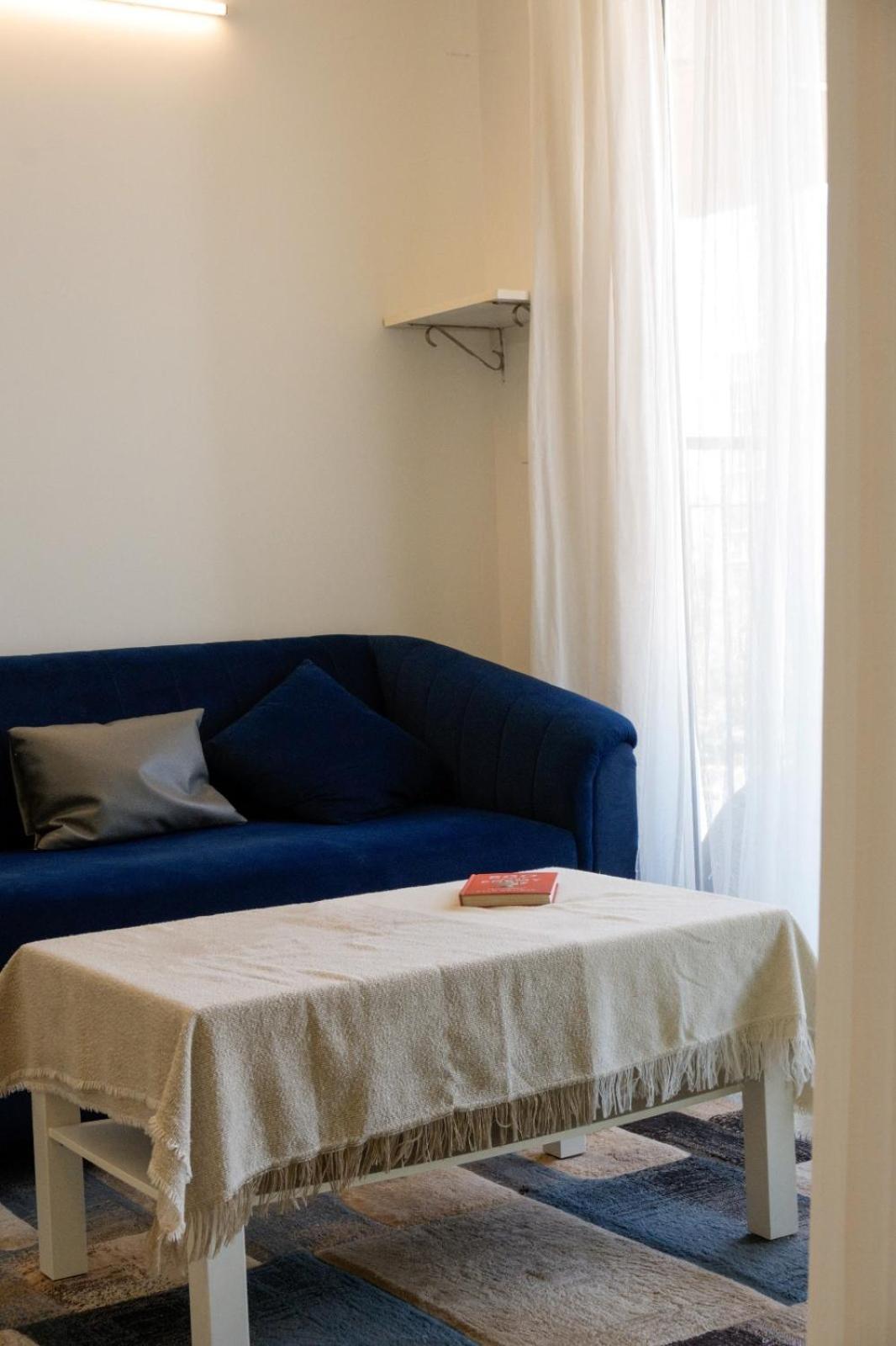 Cozy 2 Bhk In Nikoo Homes Bharatiya *