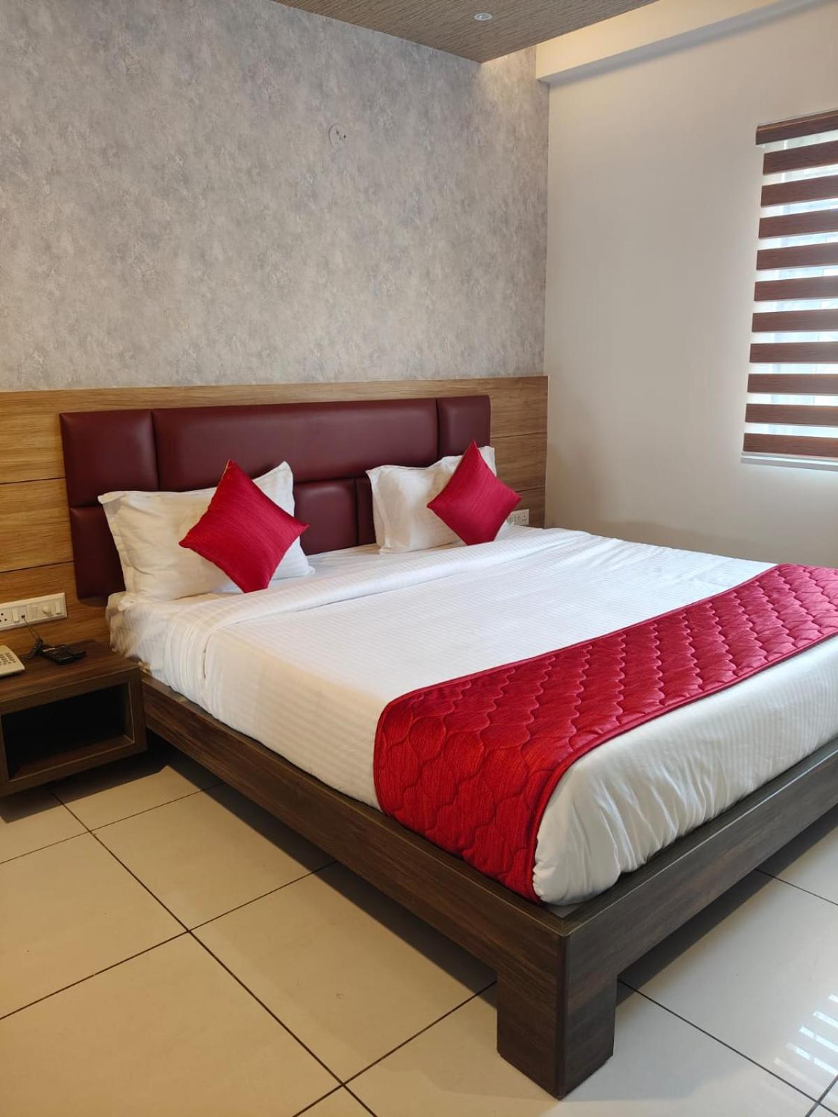Hotel Mayuri Residency 3*