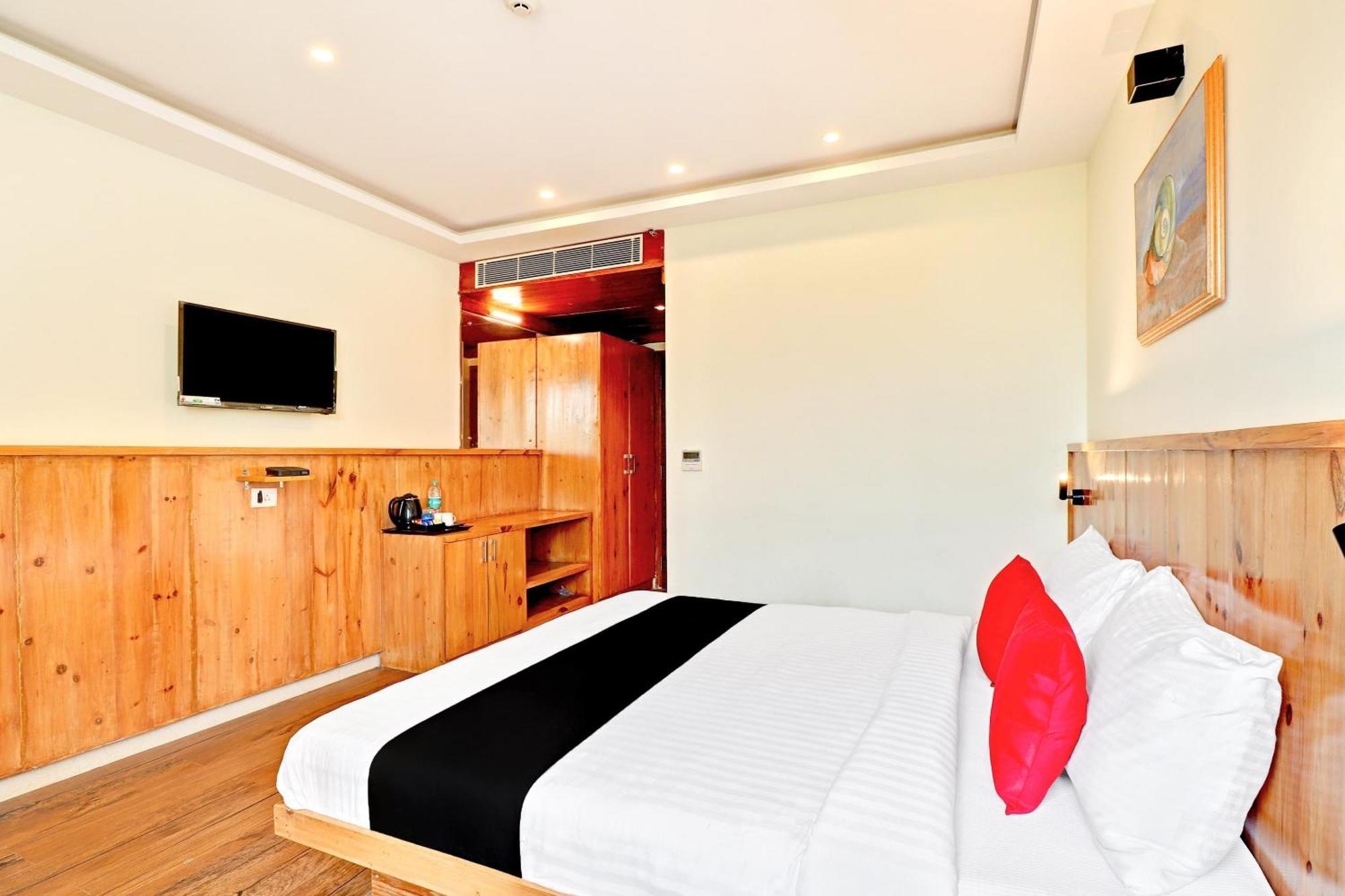 Hotel Super Townhouse Hsr Formerly La Prosperite 3*