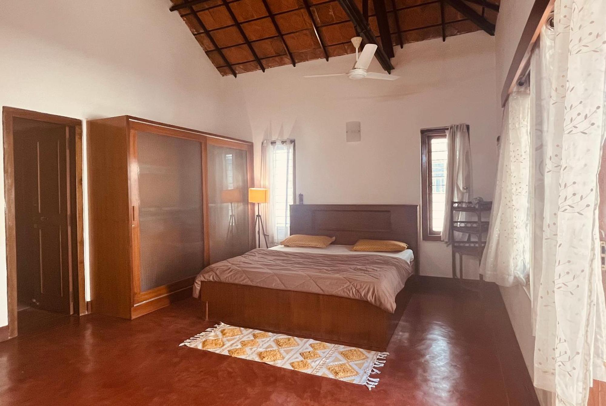 Private In A Cheerful With A Balcony Homestay