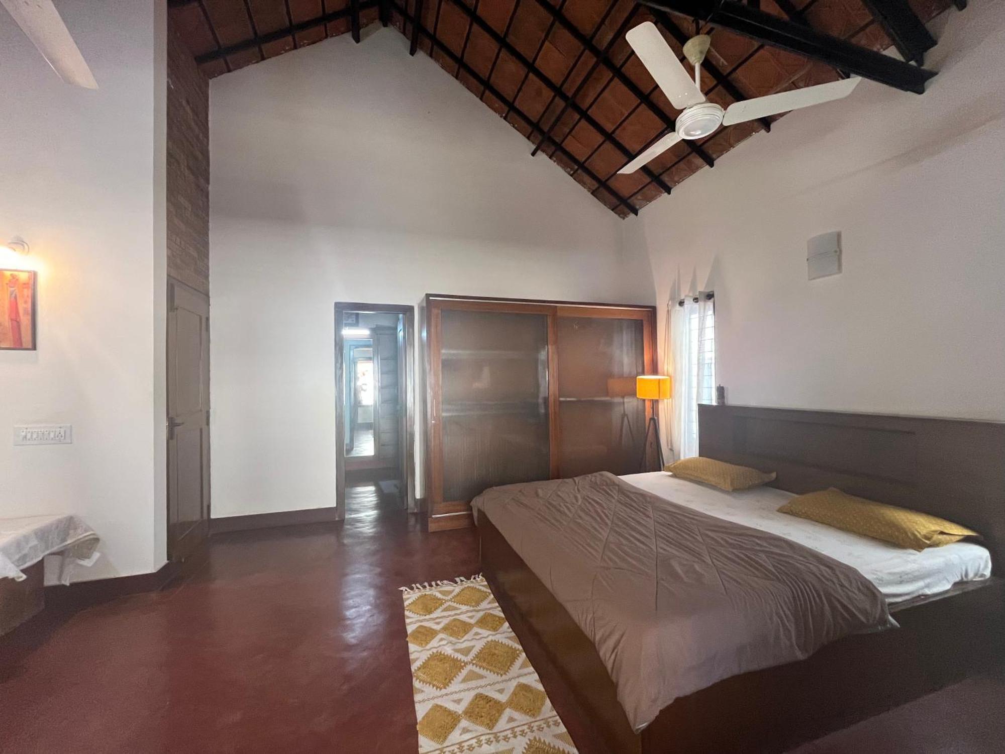Private In A Cheerful With A Balcony Bangalore