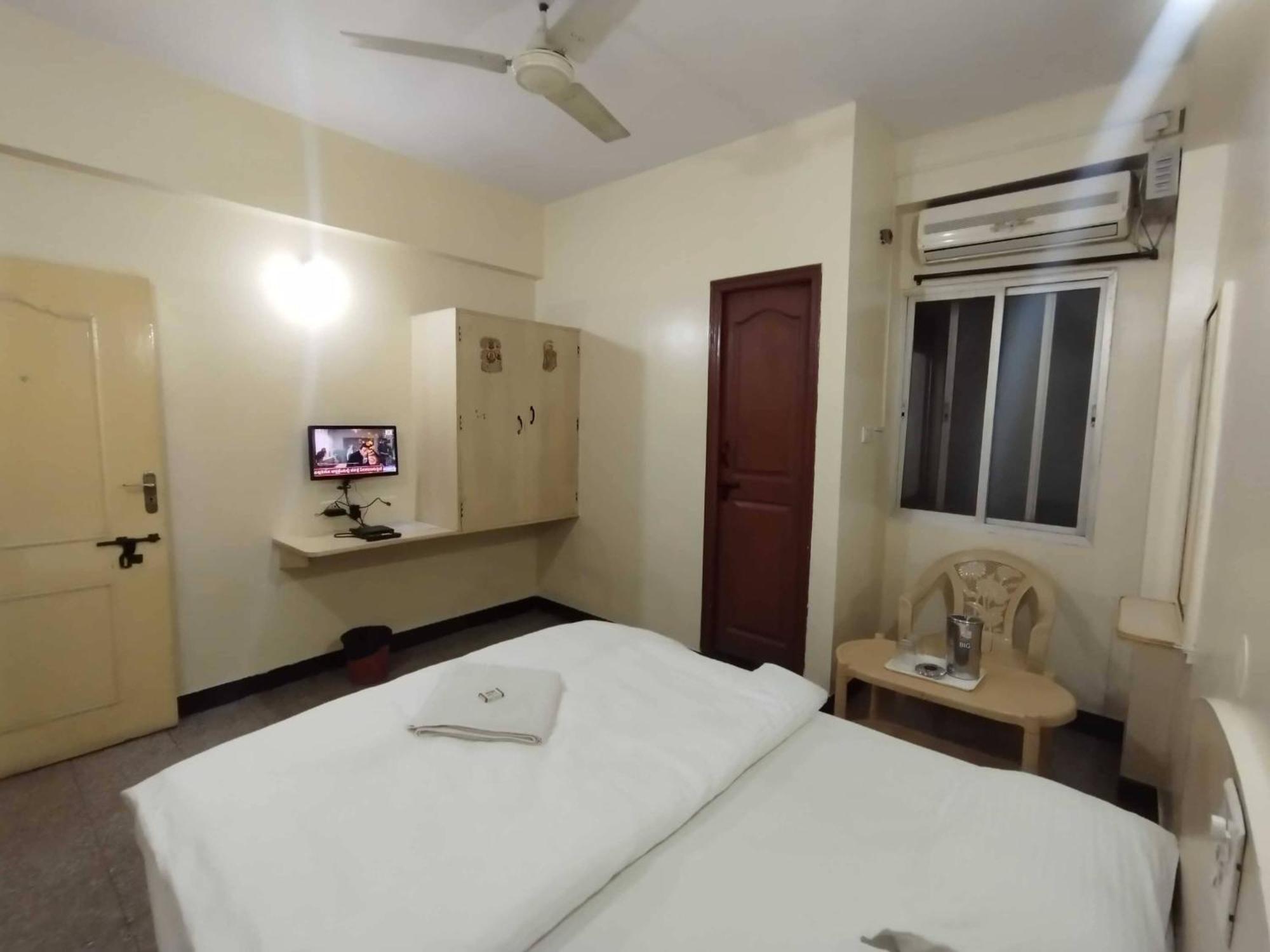Hotel O Sri Vijaya Palace *