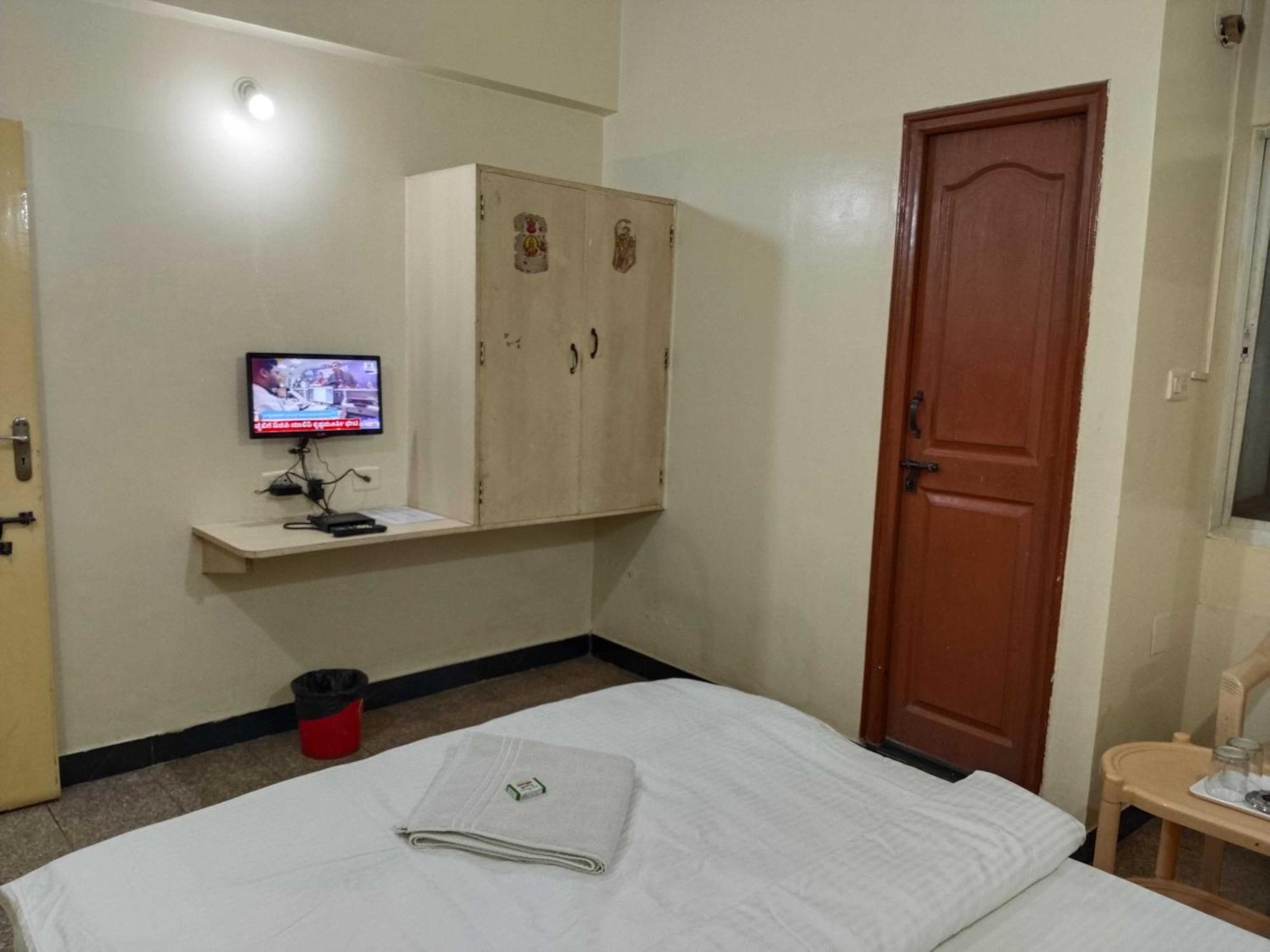 Hotel O Sri Vijaya Palace