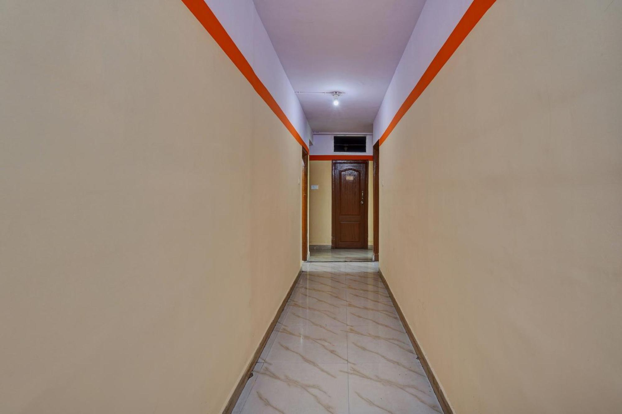 Spot On Canton And Boarding Hotel Bangalore
