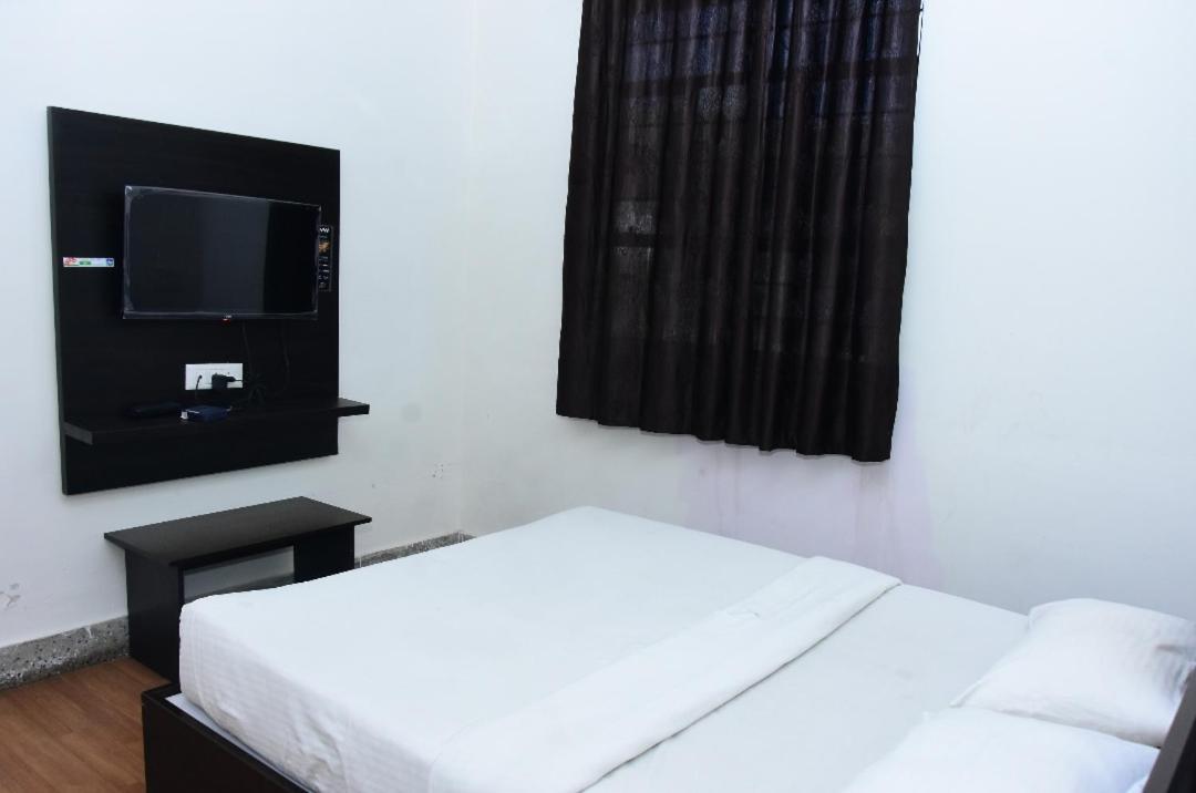 Hotel Renuka Residency