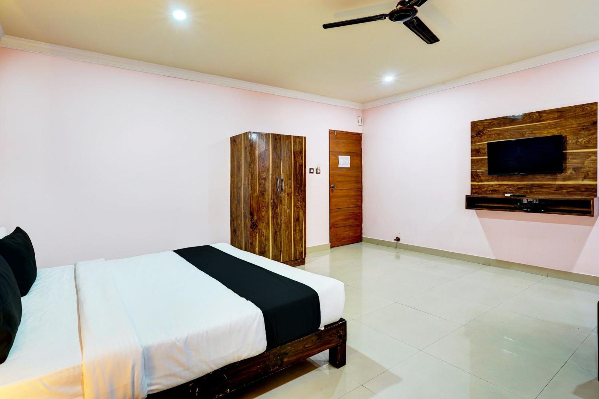 Super Townhouse Mg Road Near Commercial Street Hotel Bangalore