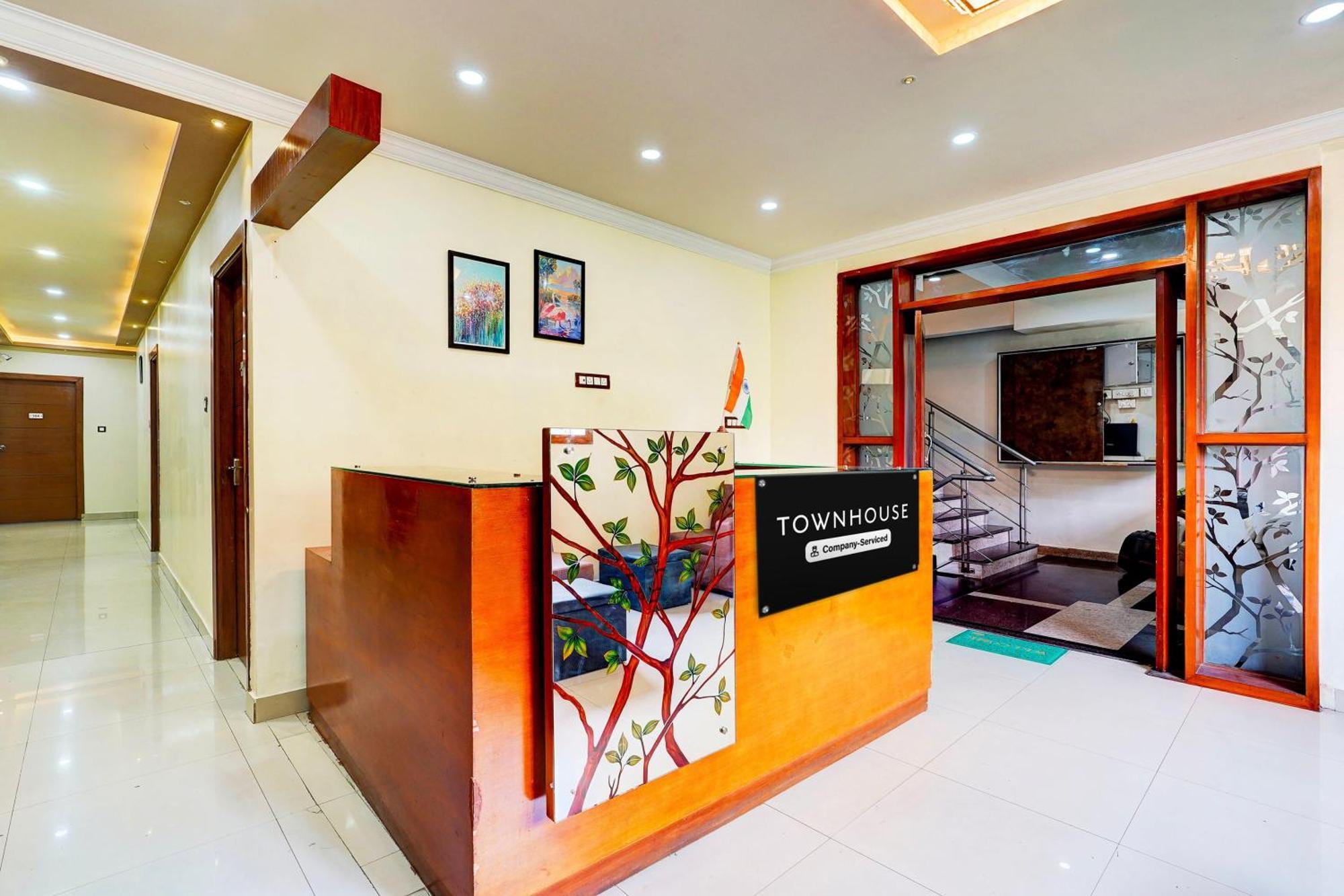Hotel Super Townhouse Mg Road Near Commercial Street Bangalore
