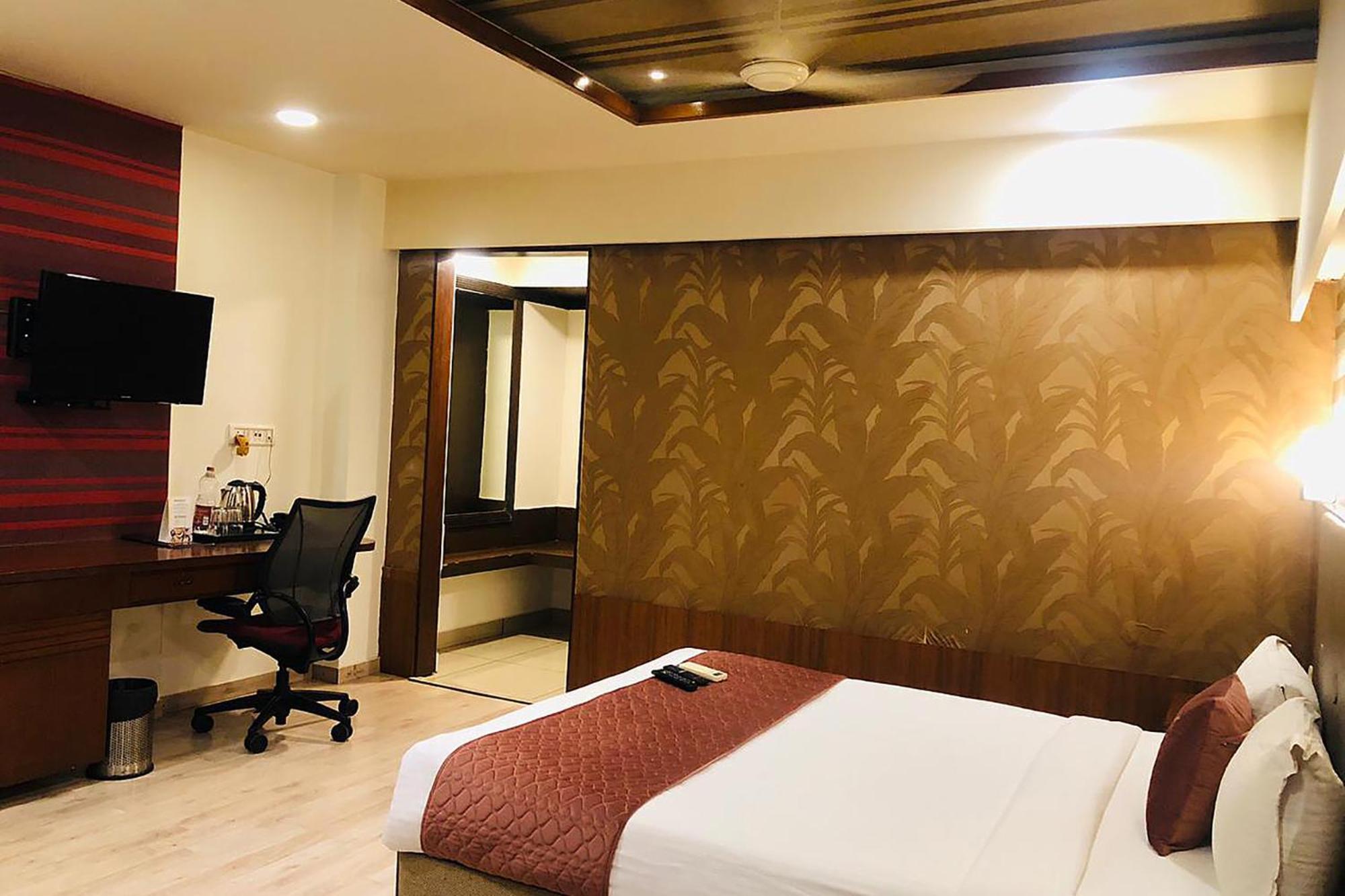 Fabhotel Astra Berry's - Nr Marathahalli Main Road Hotel