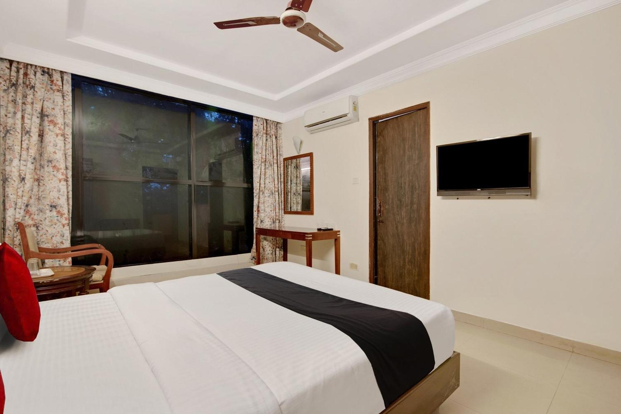 Capital O Elegant Amethyst Business Near Ragigudda Sri Prasanna Anjaneyaswamy Temple Hotel 3*