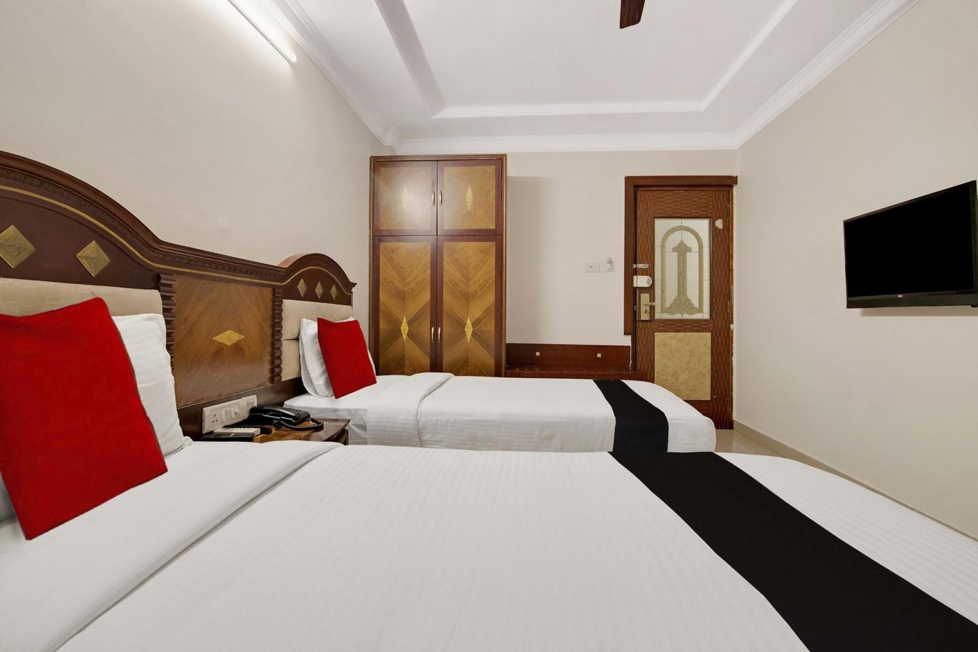 Capital O Elegant Amethyst Business Near Ragigudda Sri Prasanna Anjaneyaswamy Temple 3* Bangalore