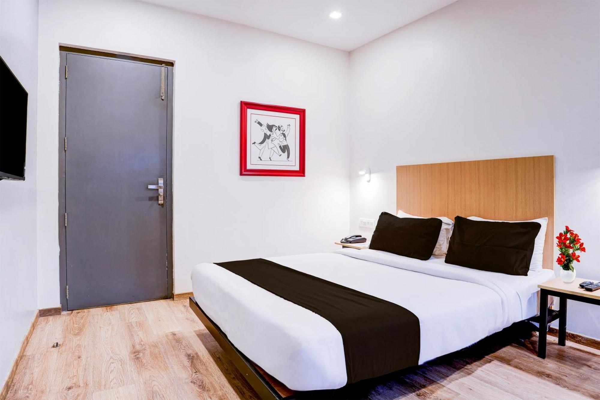 Super Townhouse Ulsoor Near Halasuru Metro Station Bangalore