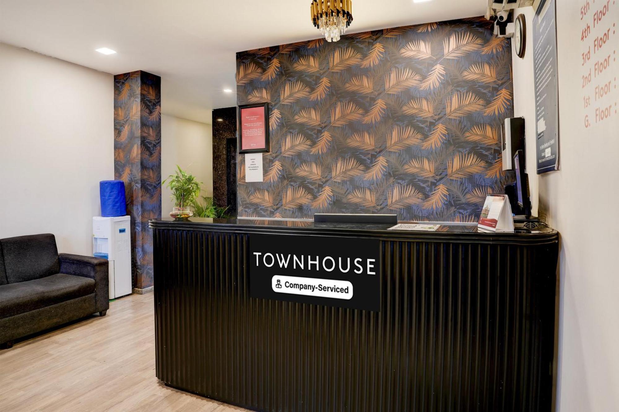Super Townhouse Ulsoor Near Halasuru Metro Station