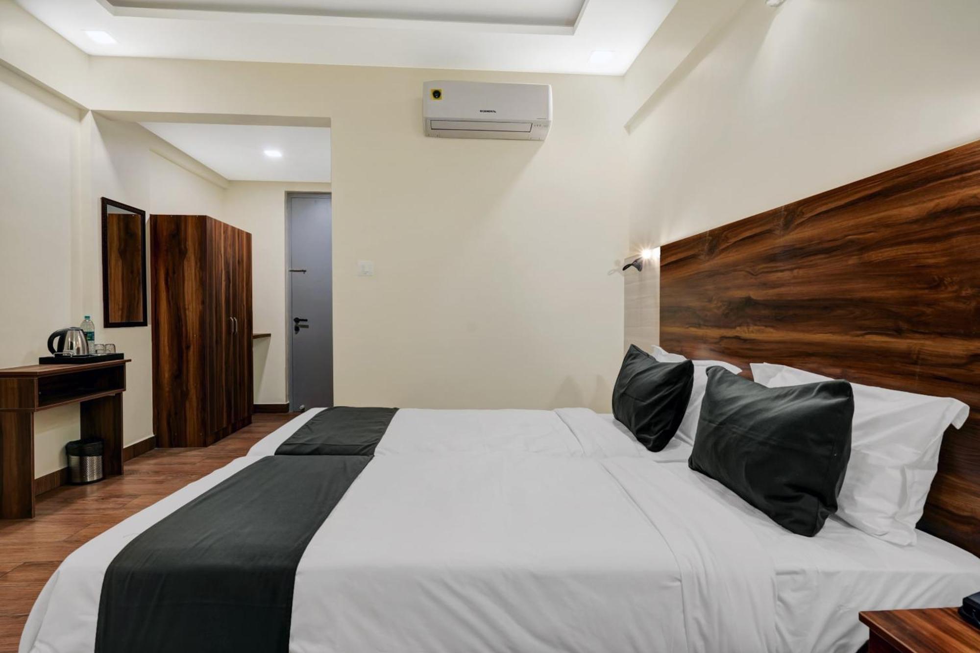 O East Land Hotel 4*