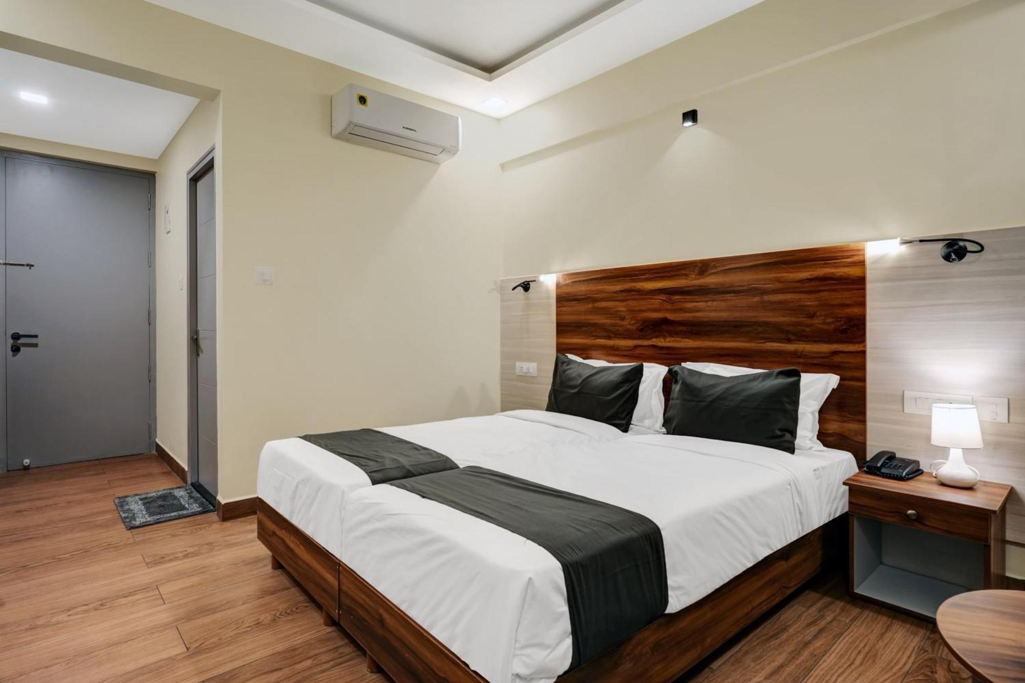 O East Land Hotel 4*