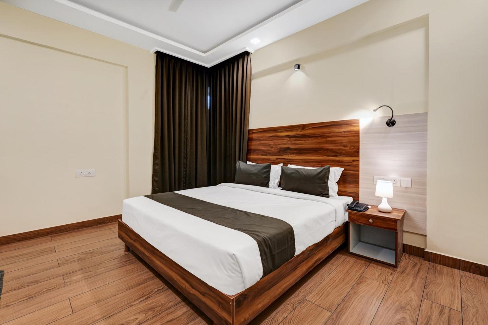 O East Land Hotel Bangalore
