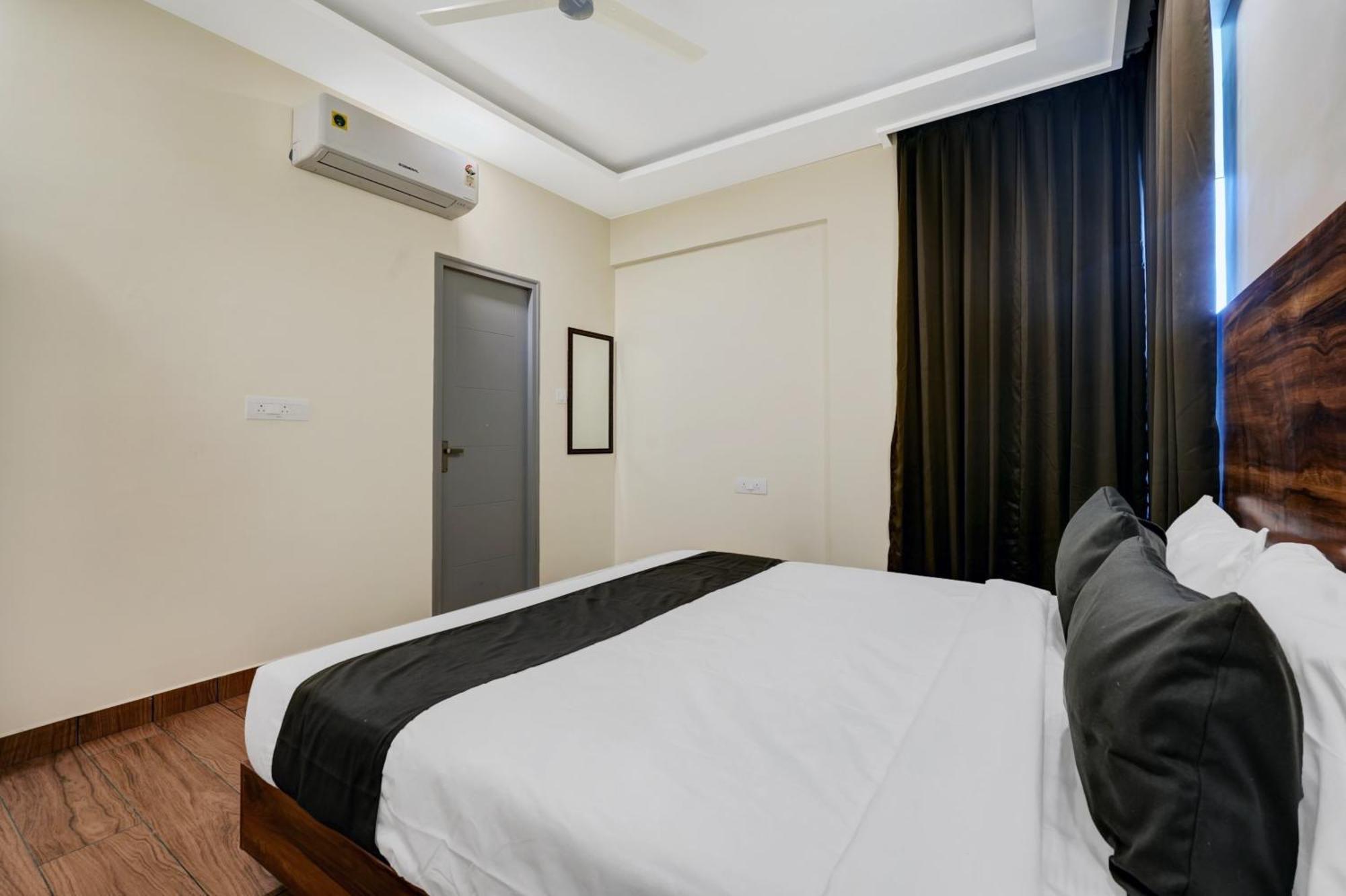 Hotel O East Land 4*