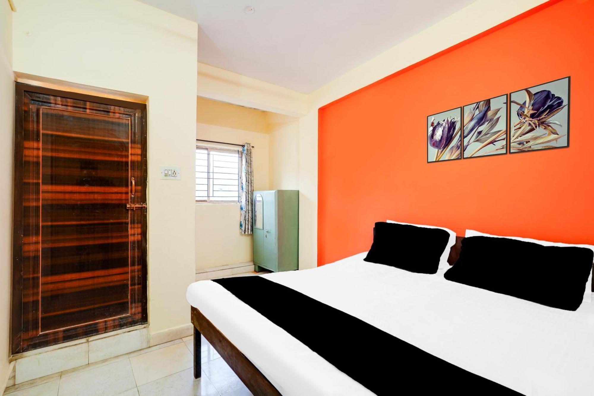 Super Townhouse Marathahalli Near Klm Fashion Mall Hotel