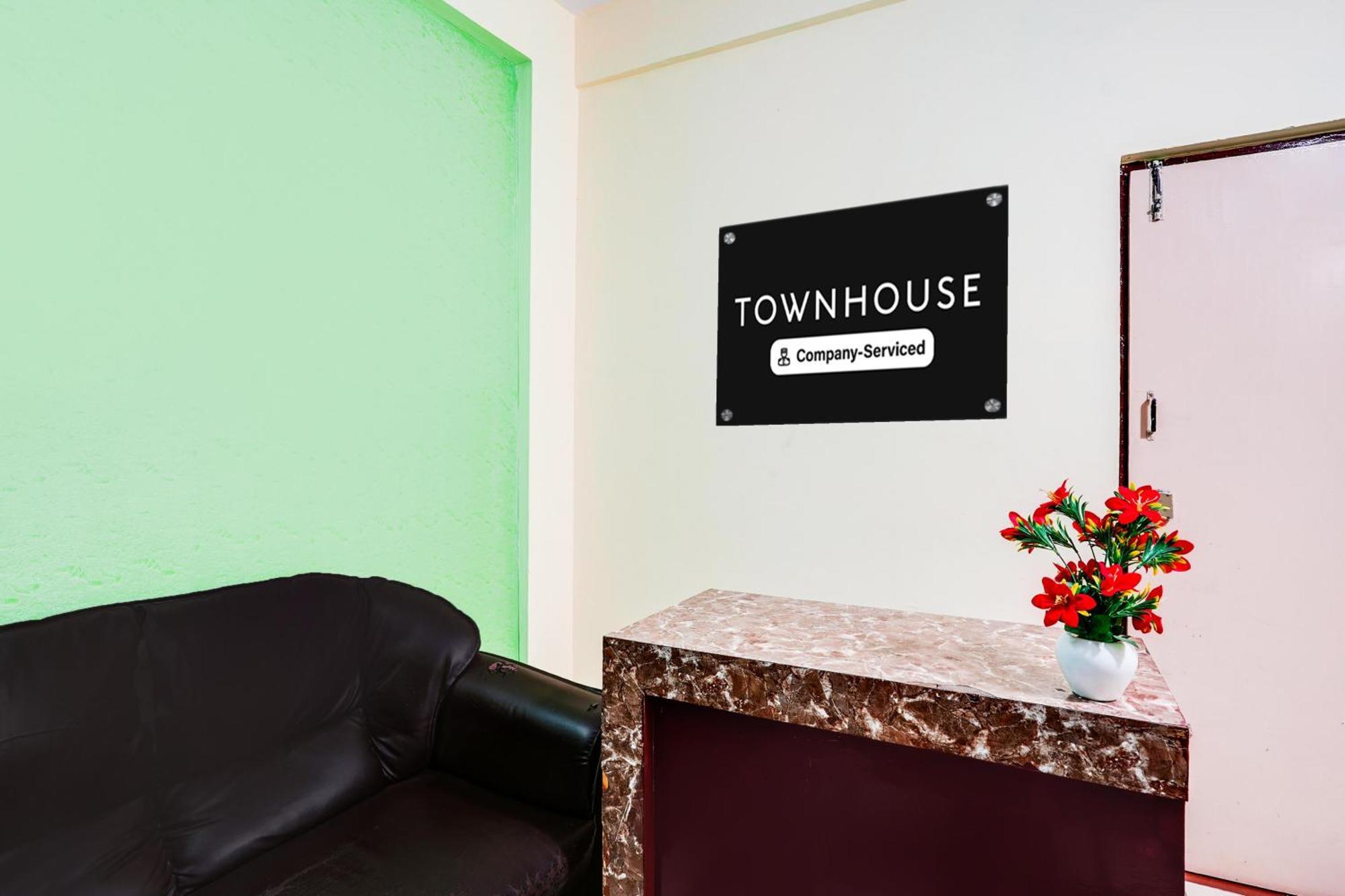 Super Townhouse Marathahalli Near Klm Fashion Mall Hotel 3*