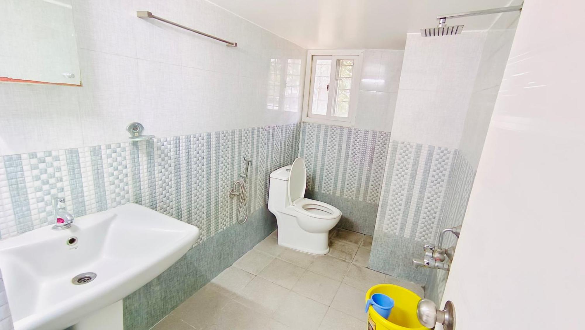 Spacious 2bhk With Kitchen In Malleshwaram *
