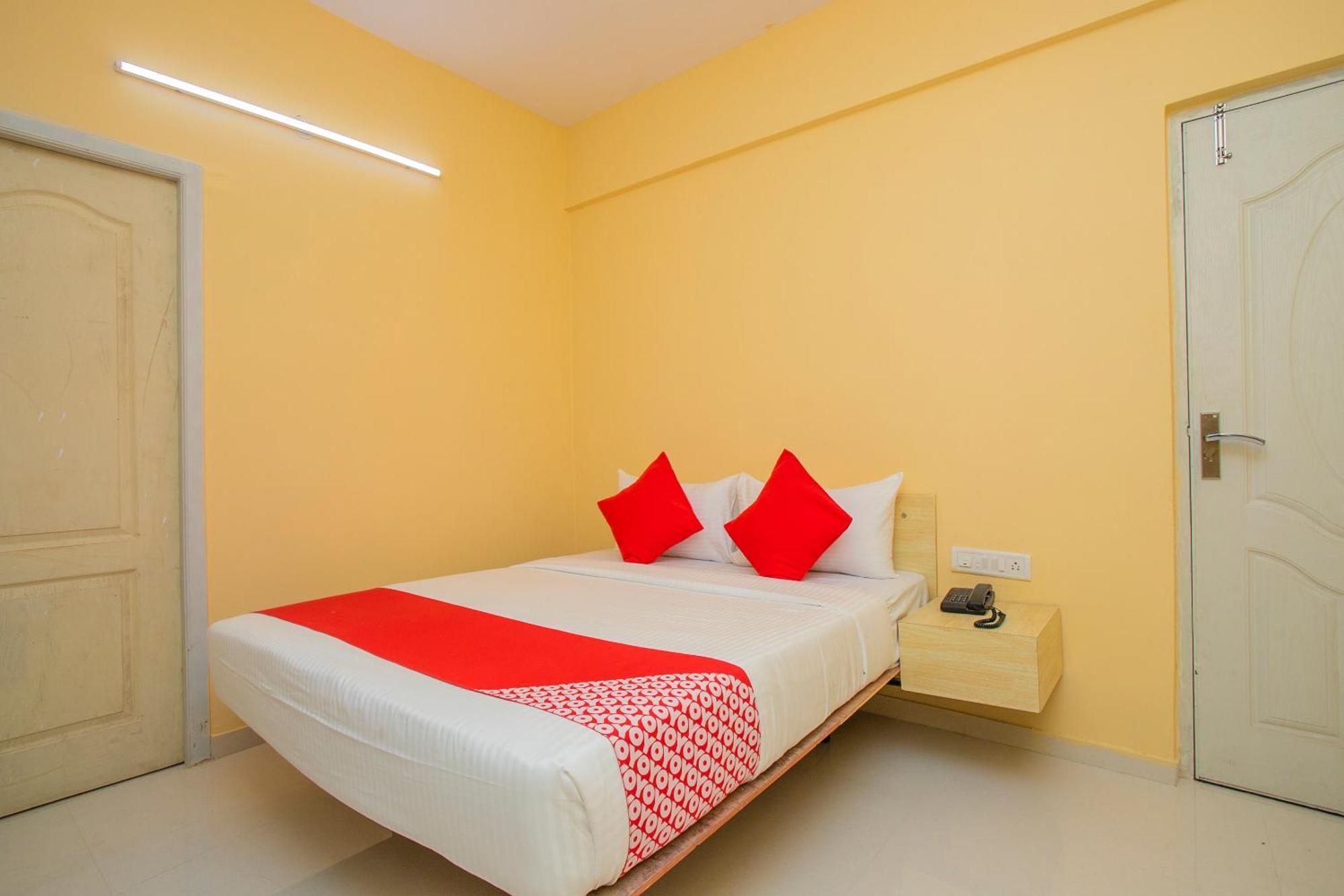 Hotel O Varcity Emerald Near Ragigudda Sri Prasanna Anjaneyaswamy Temple Bangalore