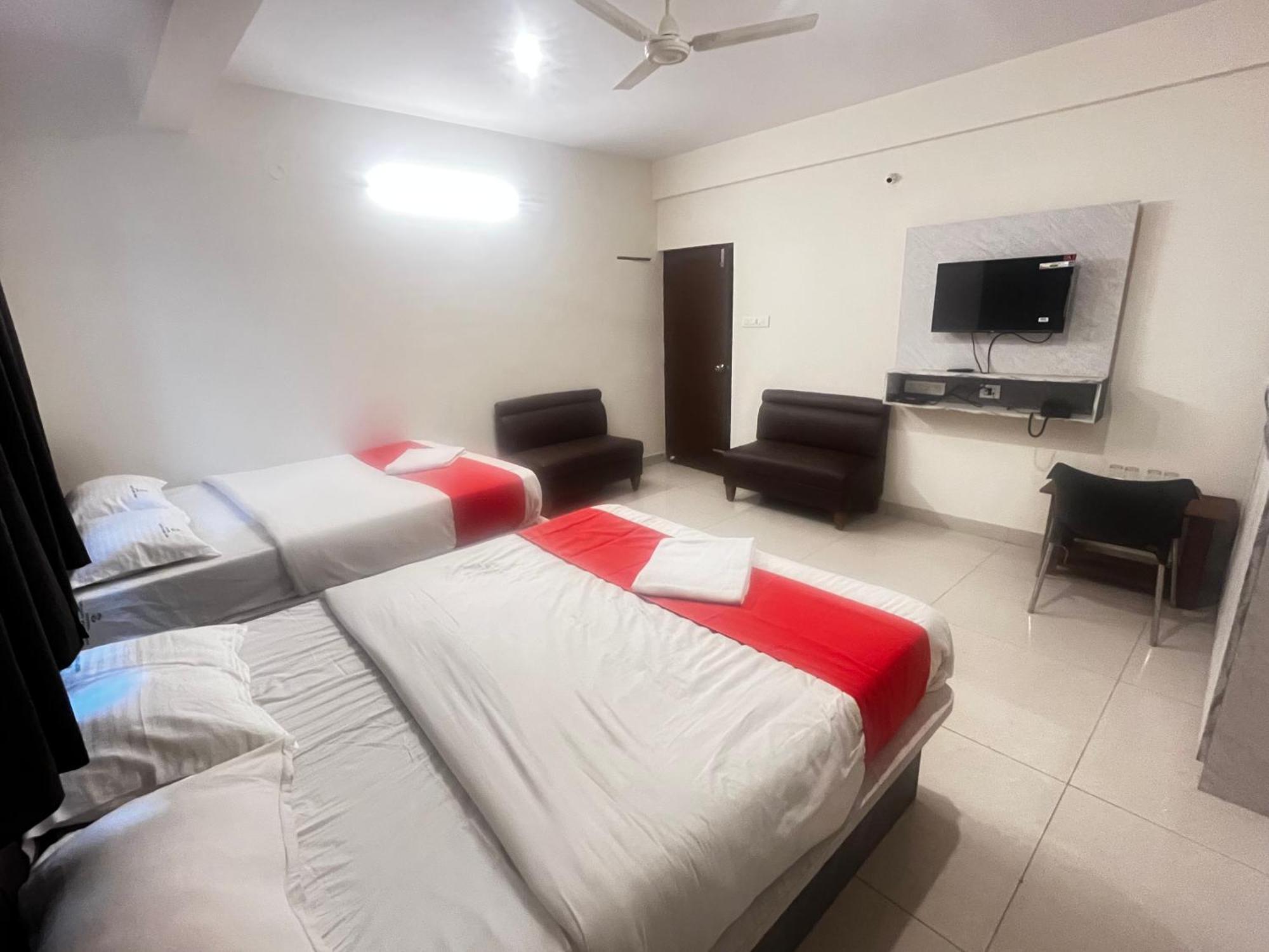 Raj Comfort Hotel