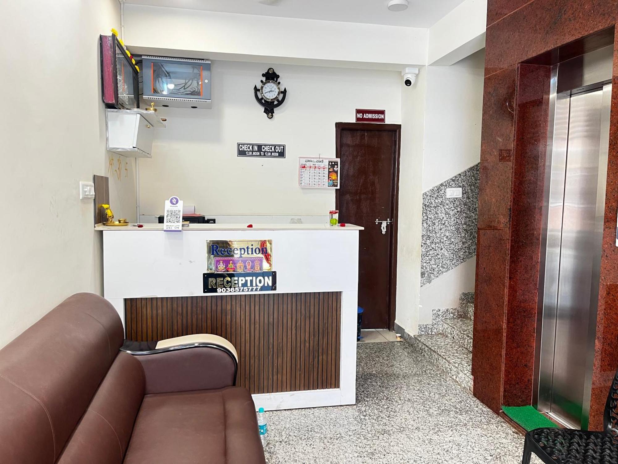 Raj Comfort Hotel