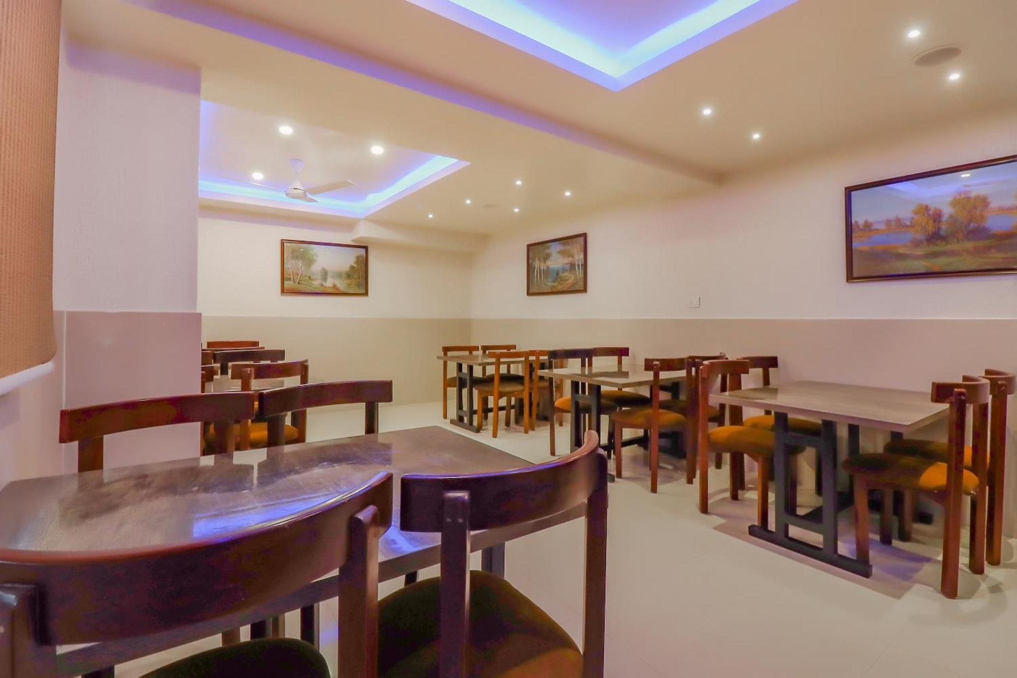 Hotel Capital O Royal Galaxy Finesse Near Phoenix Marketcity 3*